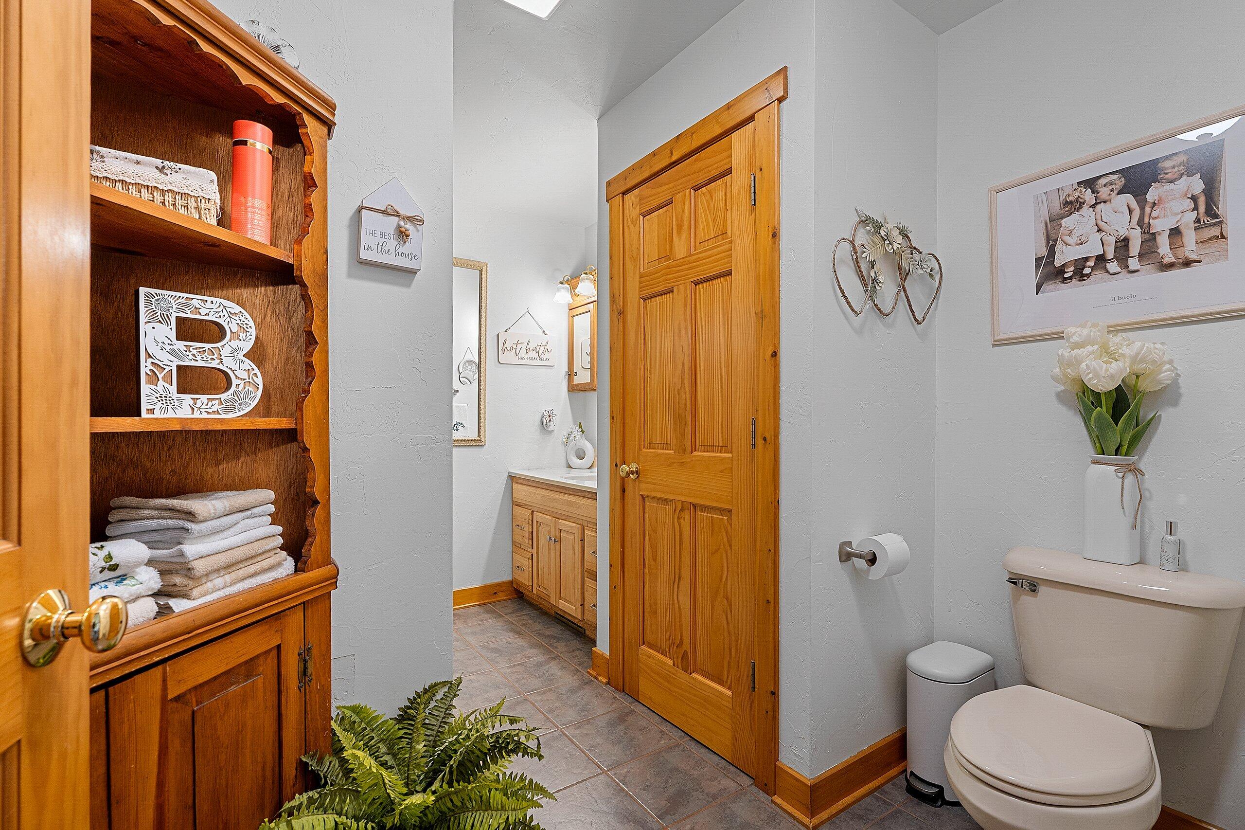 Wisconsin Lake Home for sale (MLS#: 1920142) at N12751  Wolfe Ln, in Silver Cliff, Wisconsin. (23 of 43)