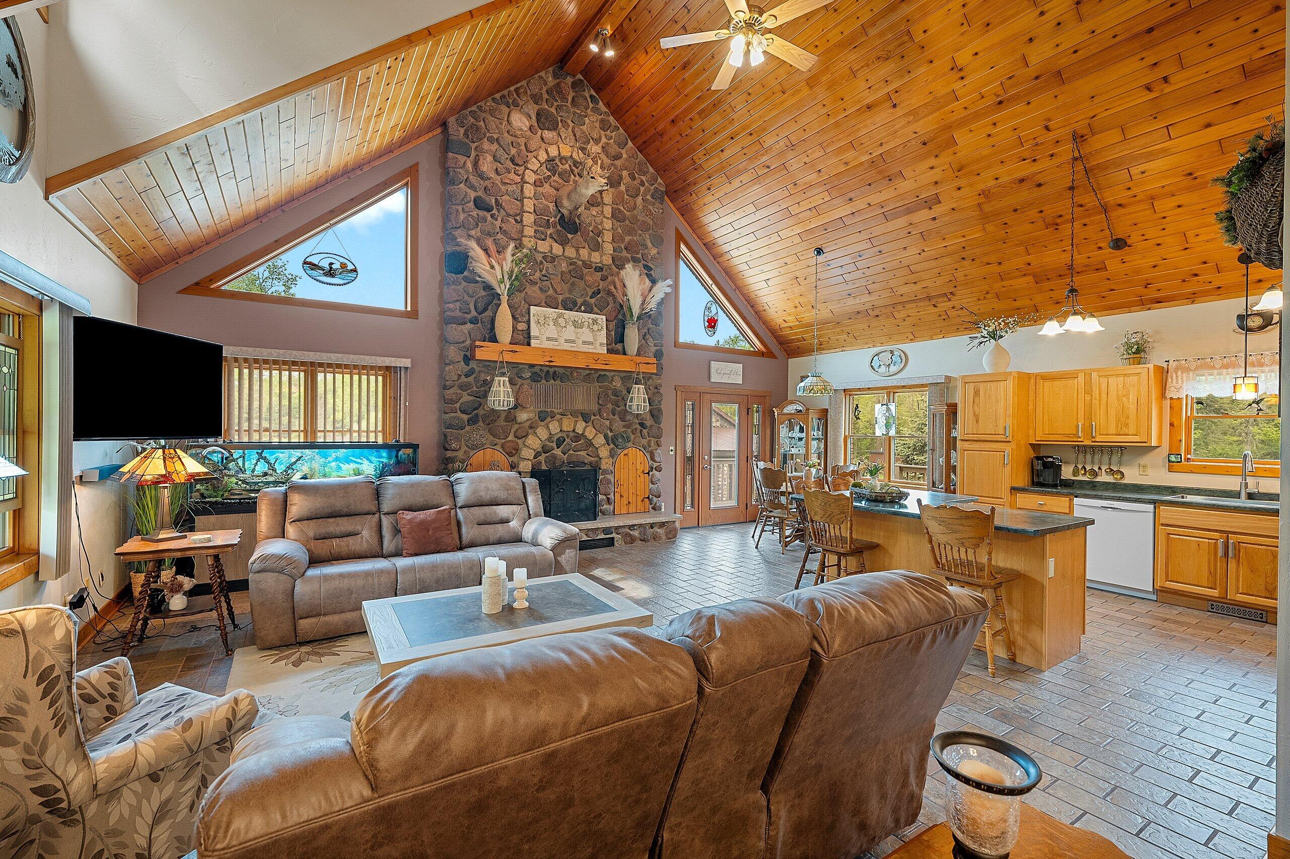 Wisconsin Lake Home for sale (MLS#: 1920142) at N12751  Wolfe Ln, in Silver Cliff, Wisconsin. (10 of 43)