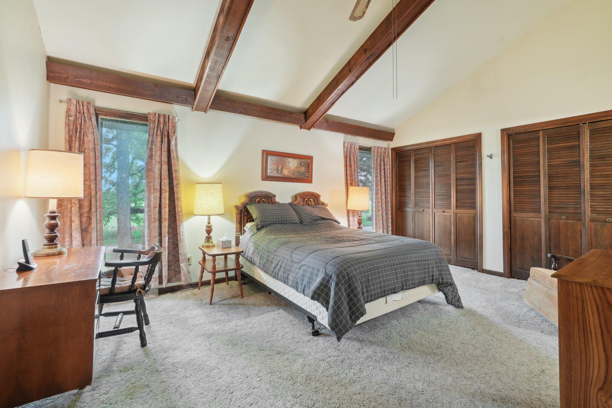 Wisconsin Lake Home for sale (MLS#: 1920178) at 954 N Dousman Rd, in Summit, Wisconsin. (17 of 77)