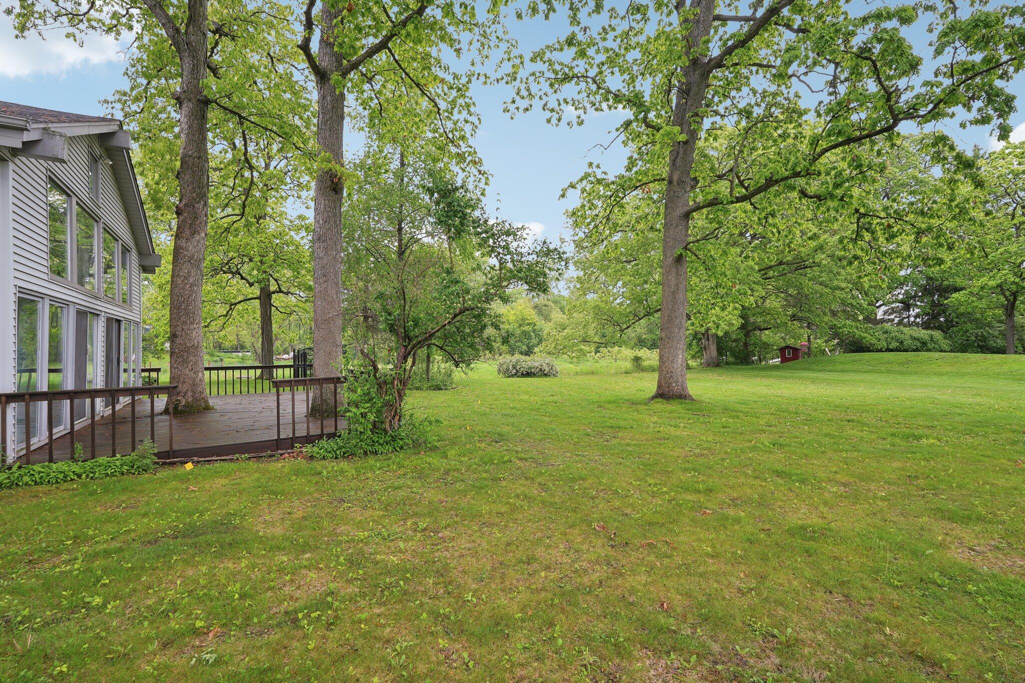 Wisconsin Lake Home for sale (MLS#: 1920178) at 954 N Dousman Rd, in Summit, Wisconsin. (33 of 77)