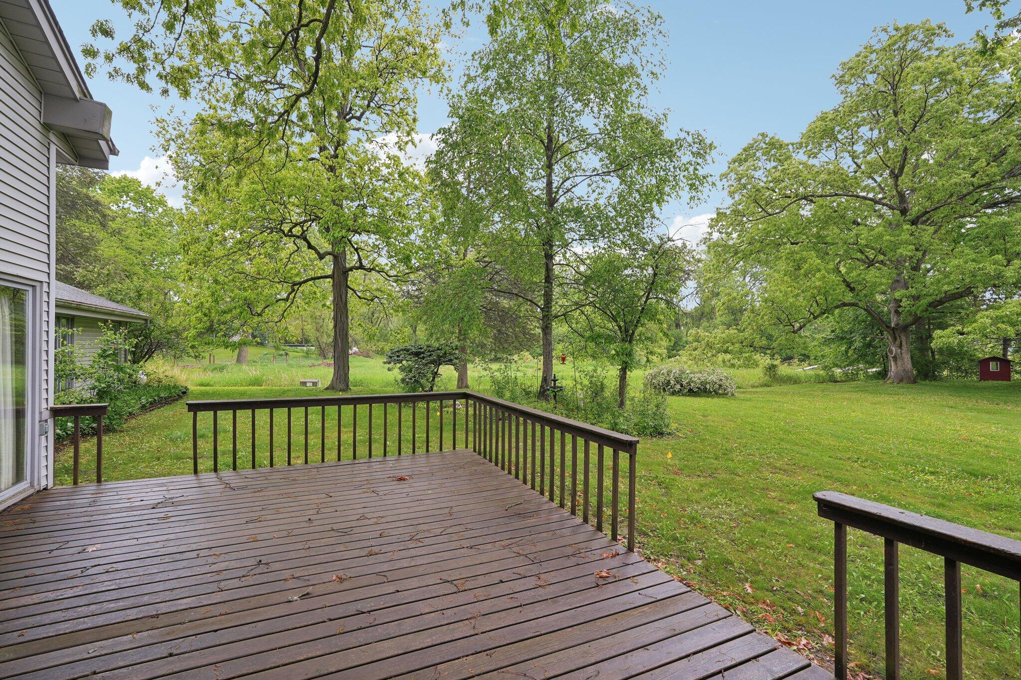 Wisconsin Lake Home for sale (MLS#: 1920178) at 954 N Dousman Rd, in Summit, Wisconsin. (34 of 77)