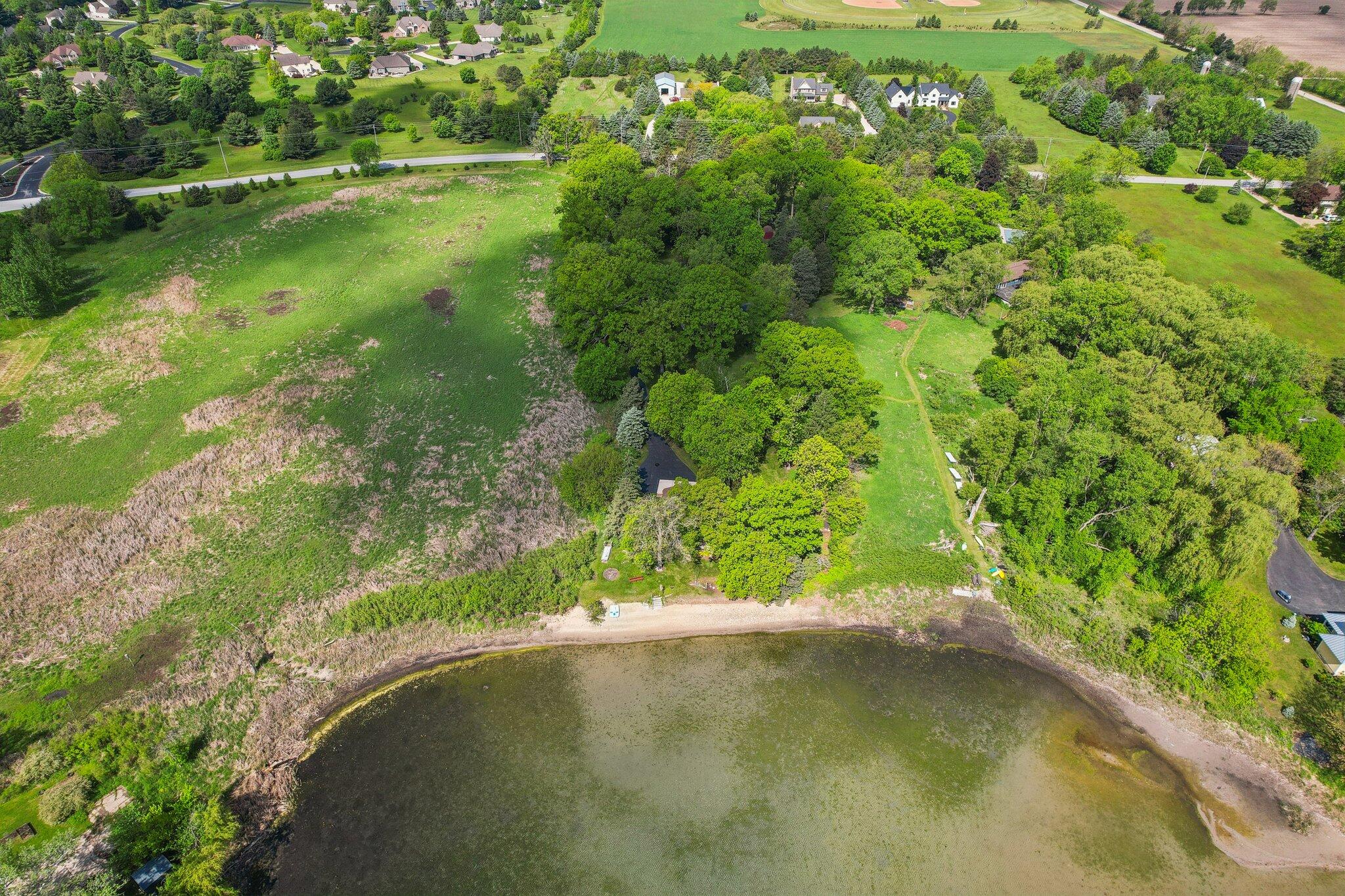 Wisconsin Lake Home for sale (MLS#: 1920178) at 954 N Dousman Rd, in Summit, Wisconsin. (50 of 77)
