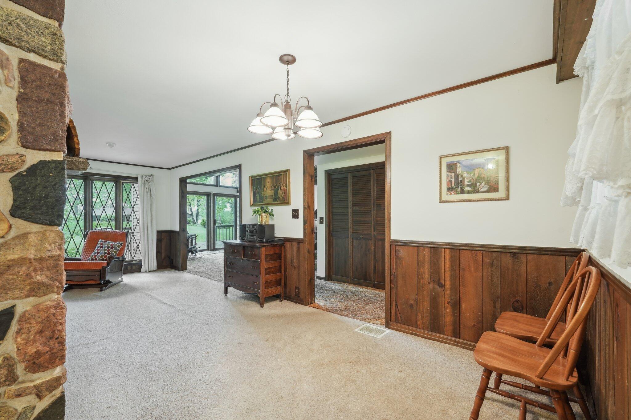 Wisconsin Lake Home for sale (MLS#: 1920178) at 954 N Dousman Rd, in Summit, Wisconsin. (6 of 77)