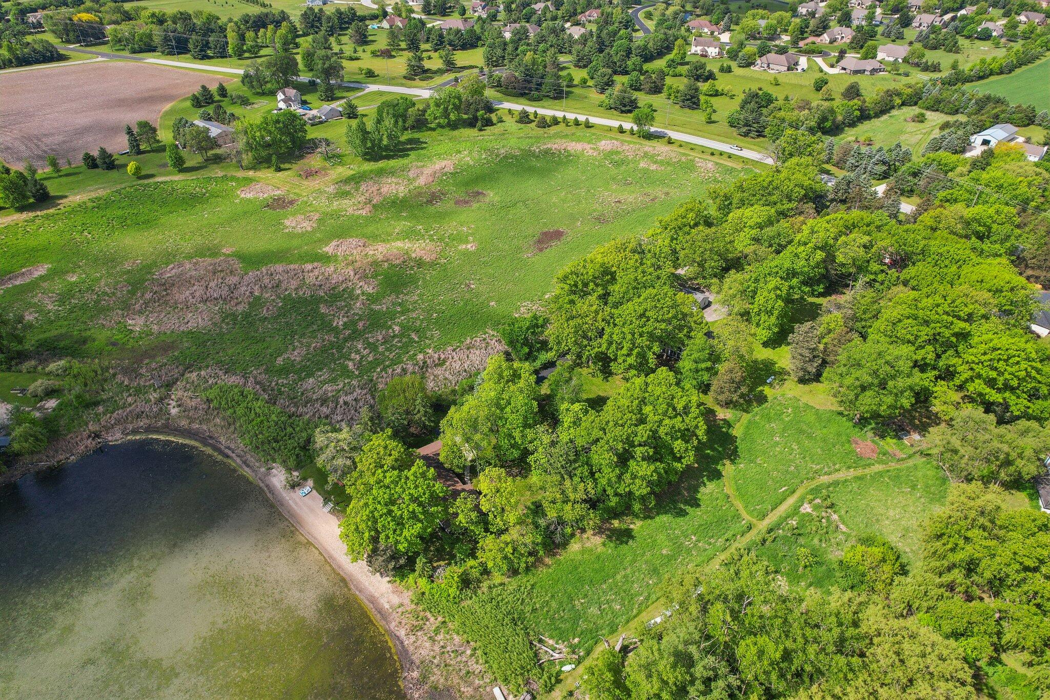 Wisconsin Lake Home for sale (MLS#: 1920178) at 954 N Dousman Rd, in Summit, Wisconsin. (52 of 77)
