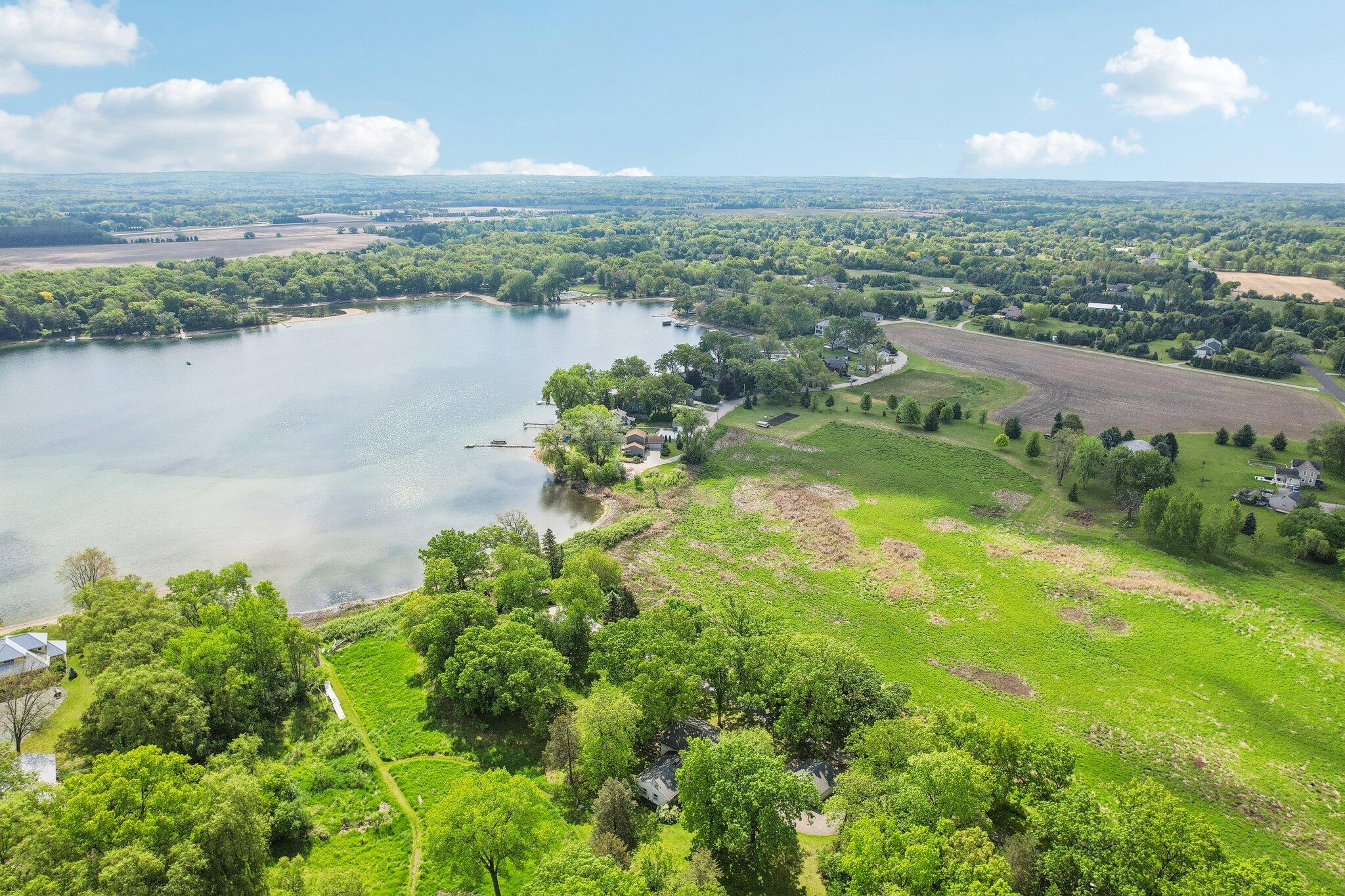 Wisconsin Lake Home for sale (MLS#: 1920178) at 954 N Dousman Rd, in Summit, Wisconsin. (68 of 77)