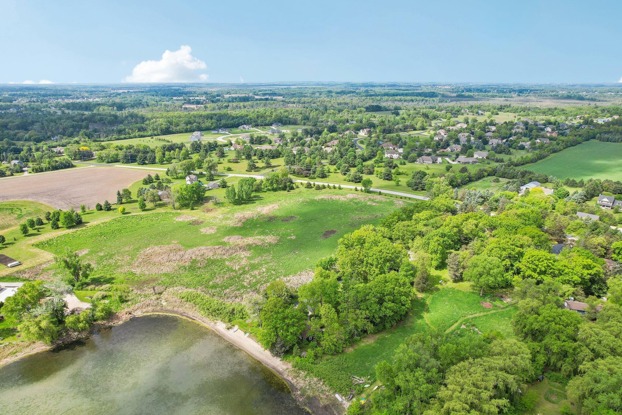 Wisconsin Lake Home for sale (MLS#: 1920178) at 954 N Dousman Rd, in Summit, Wisconsin. (74 of 77)