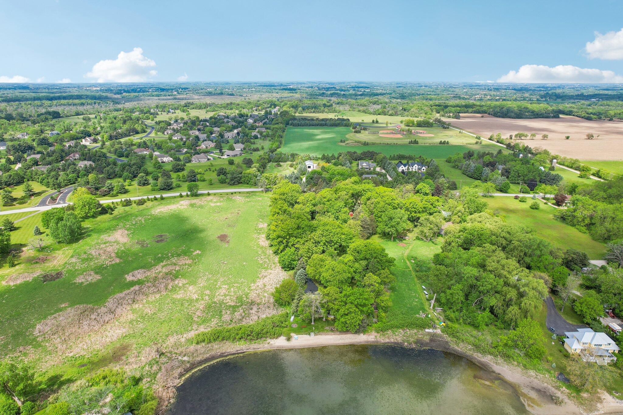 Wisconsin Lake Home for sale (MLS#: 1920178) at 954 N Dousman Rd, in Summit, Wisconsin. (75 of 77)