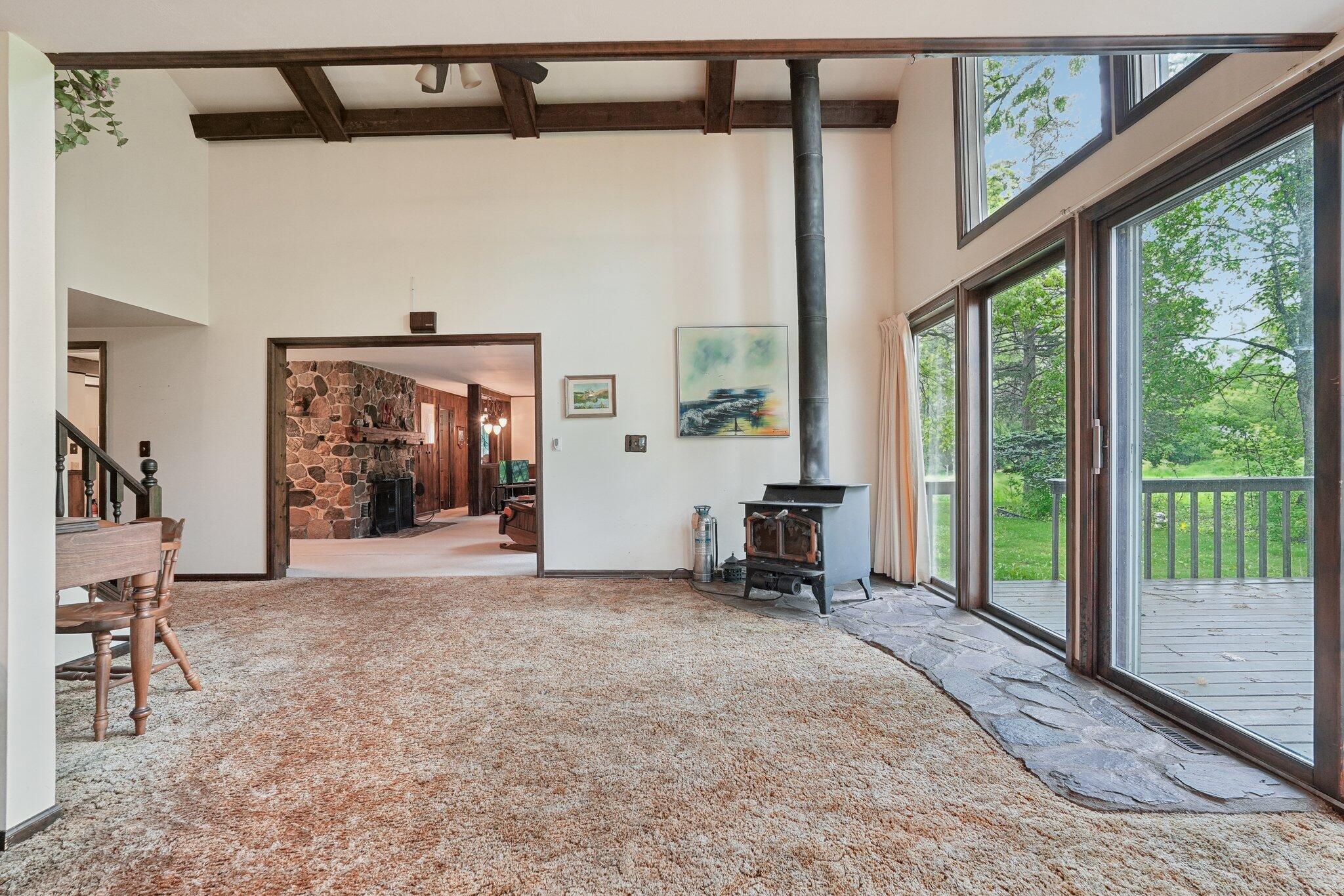 Wisconsin Lake Home for sale (MLS#: 1920178) at 954 N Dousman Rd, in Summit, Wisconsin. (10 of 77)