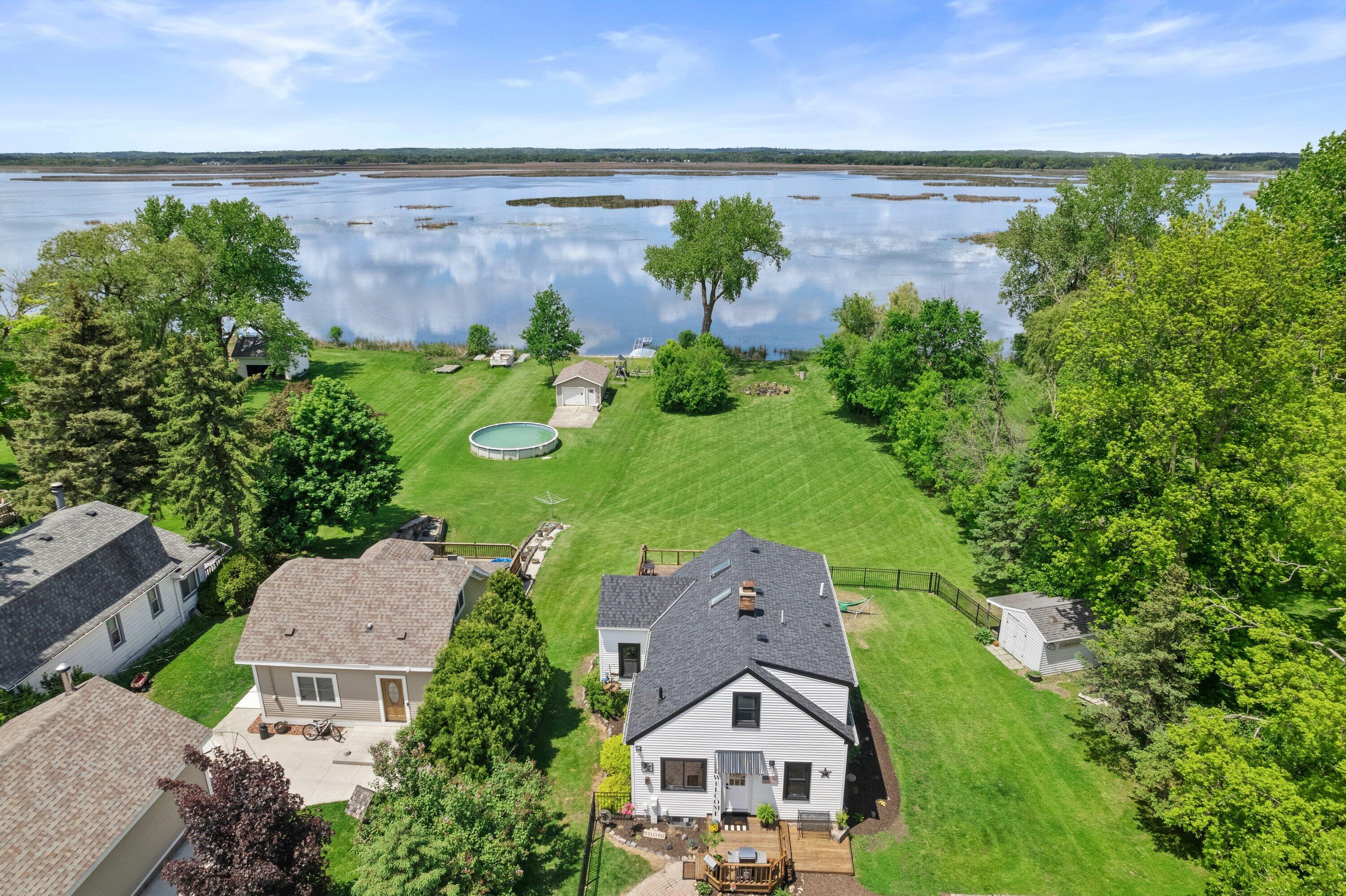 Wisconsin Lake Home for sale (MLS#: 1920195) at S94W14508  Groveway Ln, in Muskego, Wisconsin. (12 of 81)