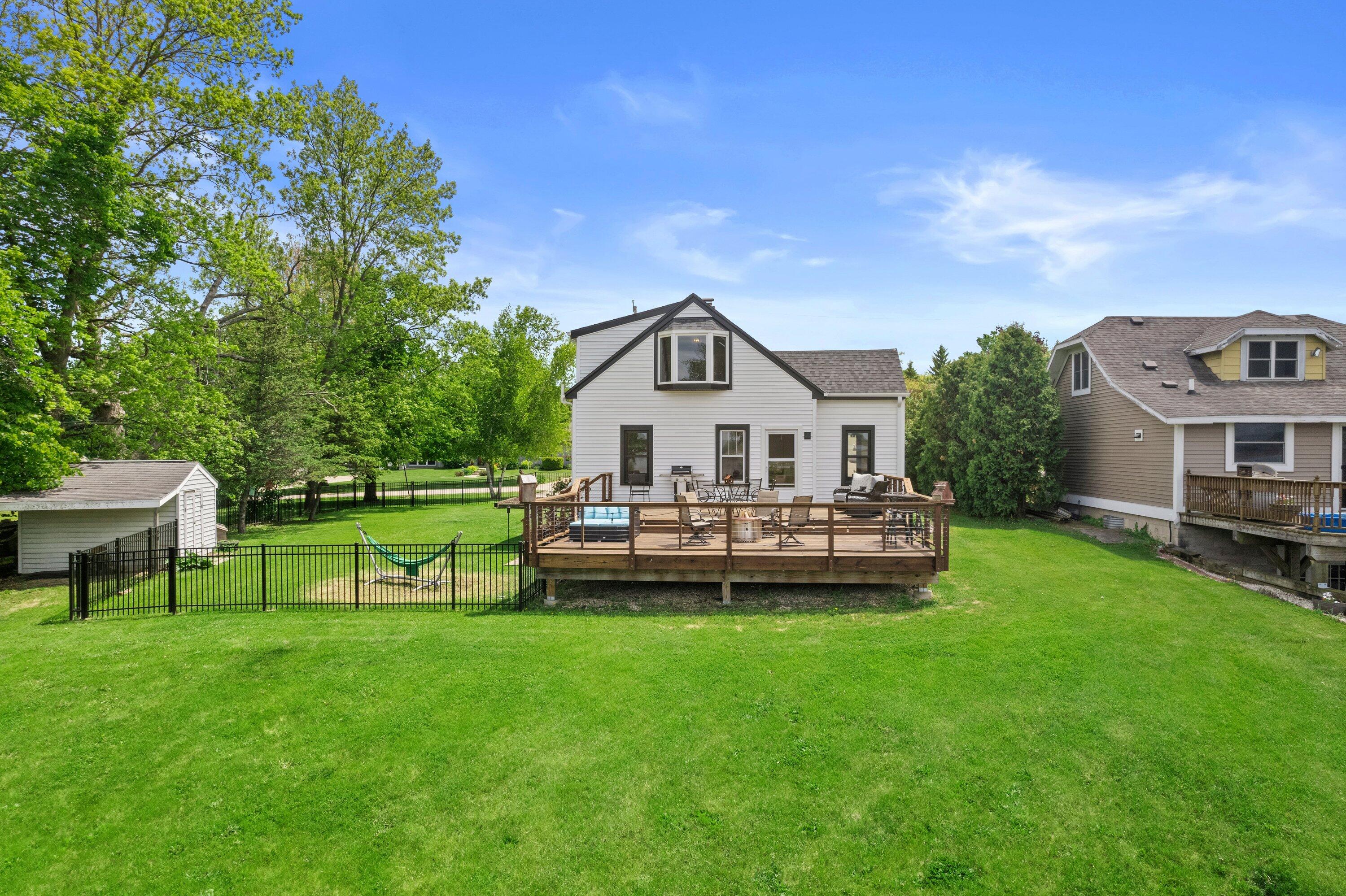 Wisconsin Lake Home for sale (MLS#: 1920195) at S94W14508  Groveway Ln, in Muskego, Wisconsin. (13 of 81)