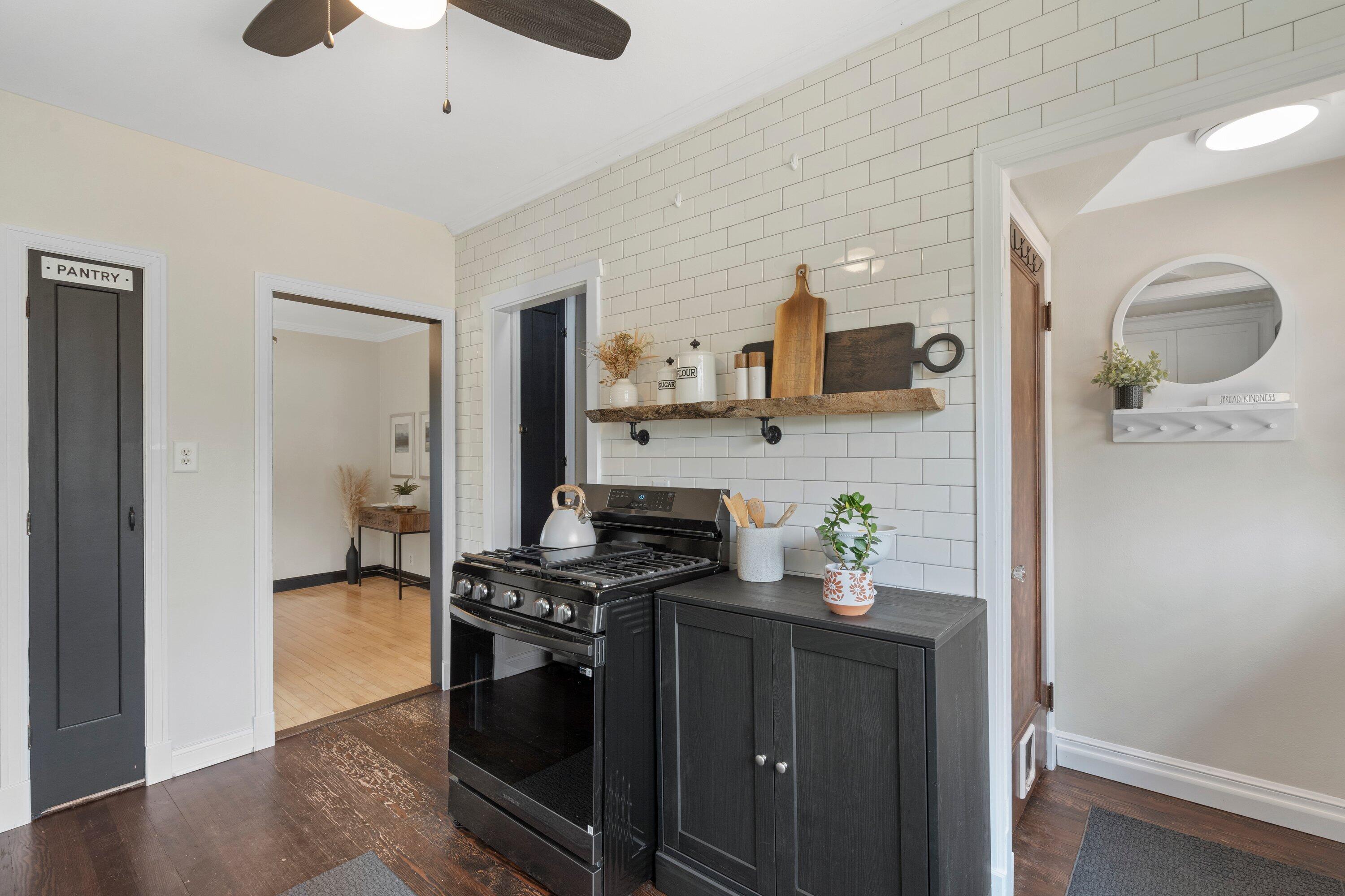 Wisconsin Lake Home for sale (MLS#: 1920195) at S94W14508  Groveway Ln, in Muskego, Wisconsin. (38 of 81)