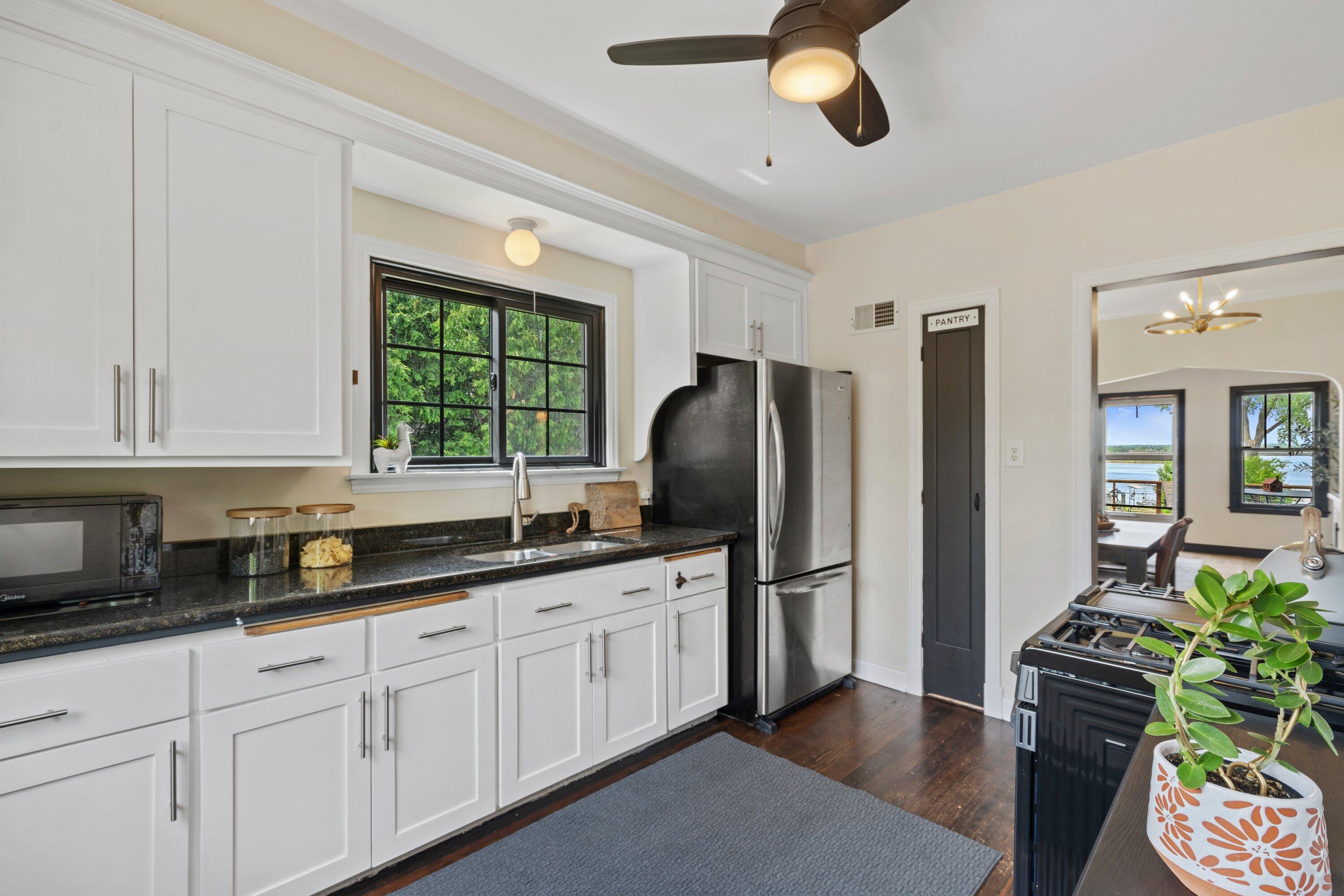 Wisconsin Lake Home for sale (MLS#: 1920195) at S94W14508  Groveway Ln, in Muskego, Wisconsin. (39 of 81)