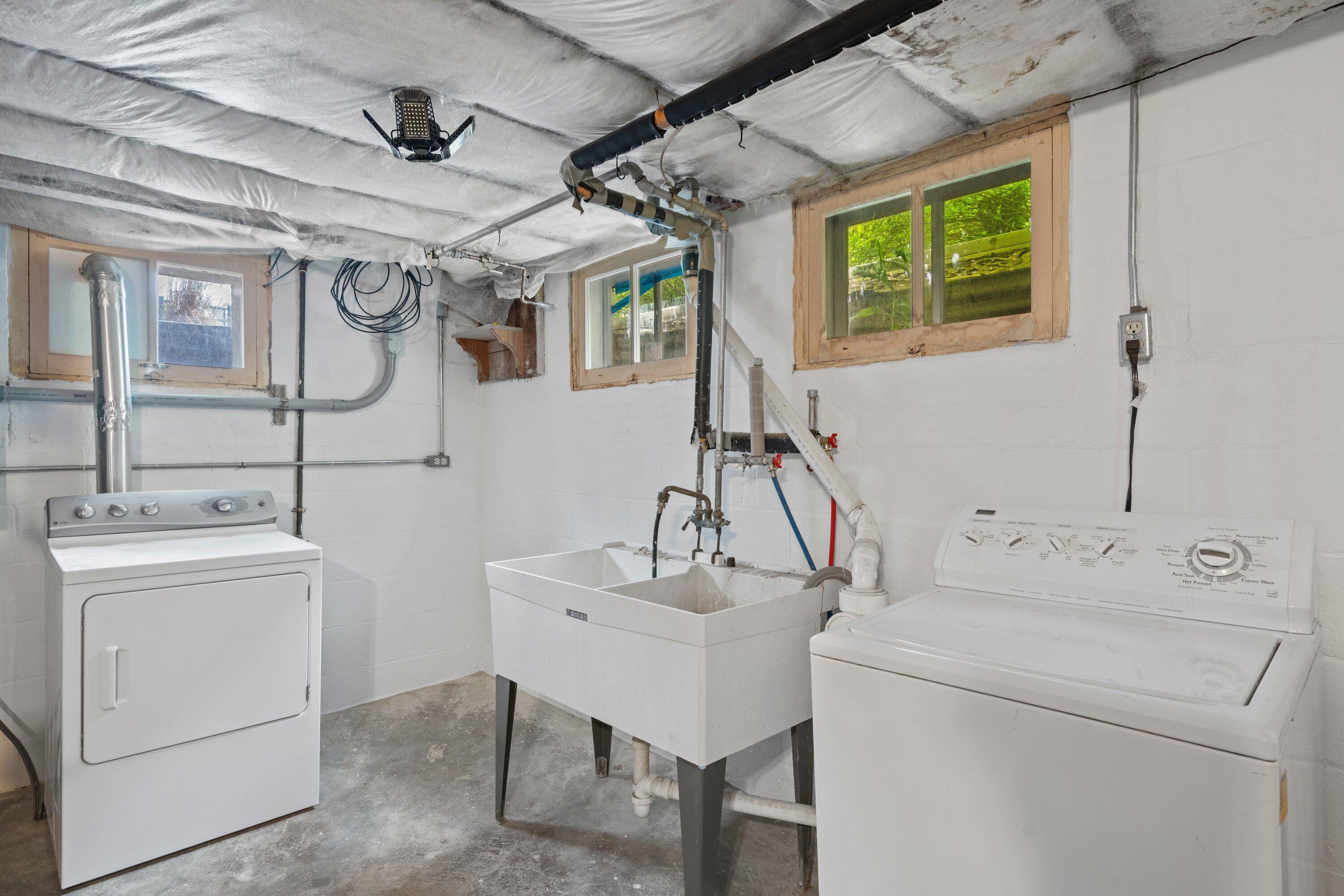 Wisconsin Lake Home for sale (MLS#: 1920195) at S94W14508  Groveway Ln, in Muskego, Wisconsin. (58 of 81)