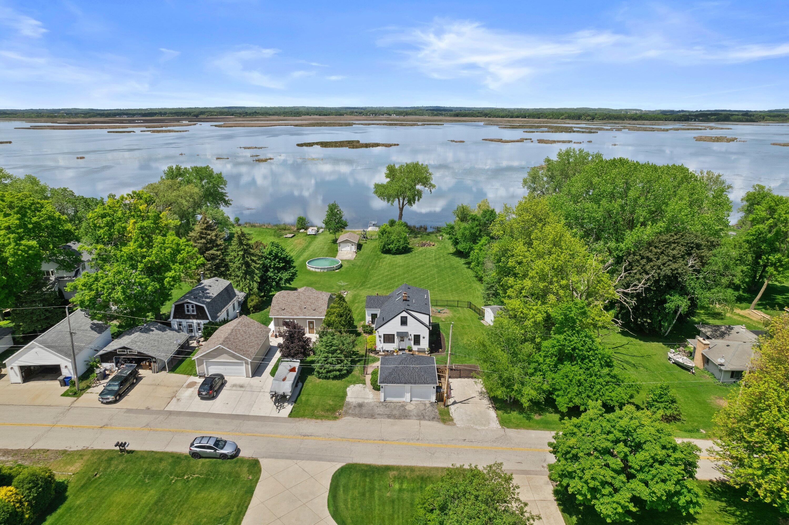 Wisconsin Lake Home for sale (MLS#: 1920195) at S94W14508  Groveway Ln, in Muskego, Wisconsin. (75 of 81)