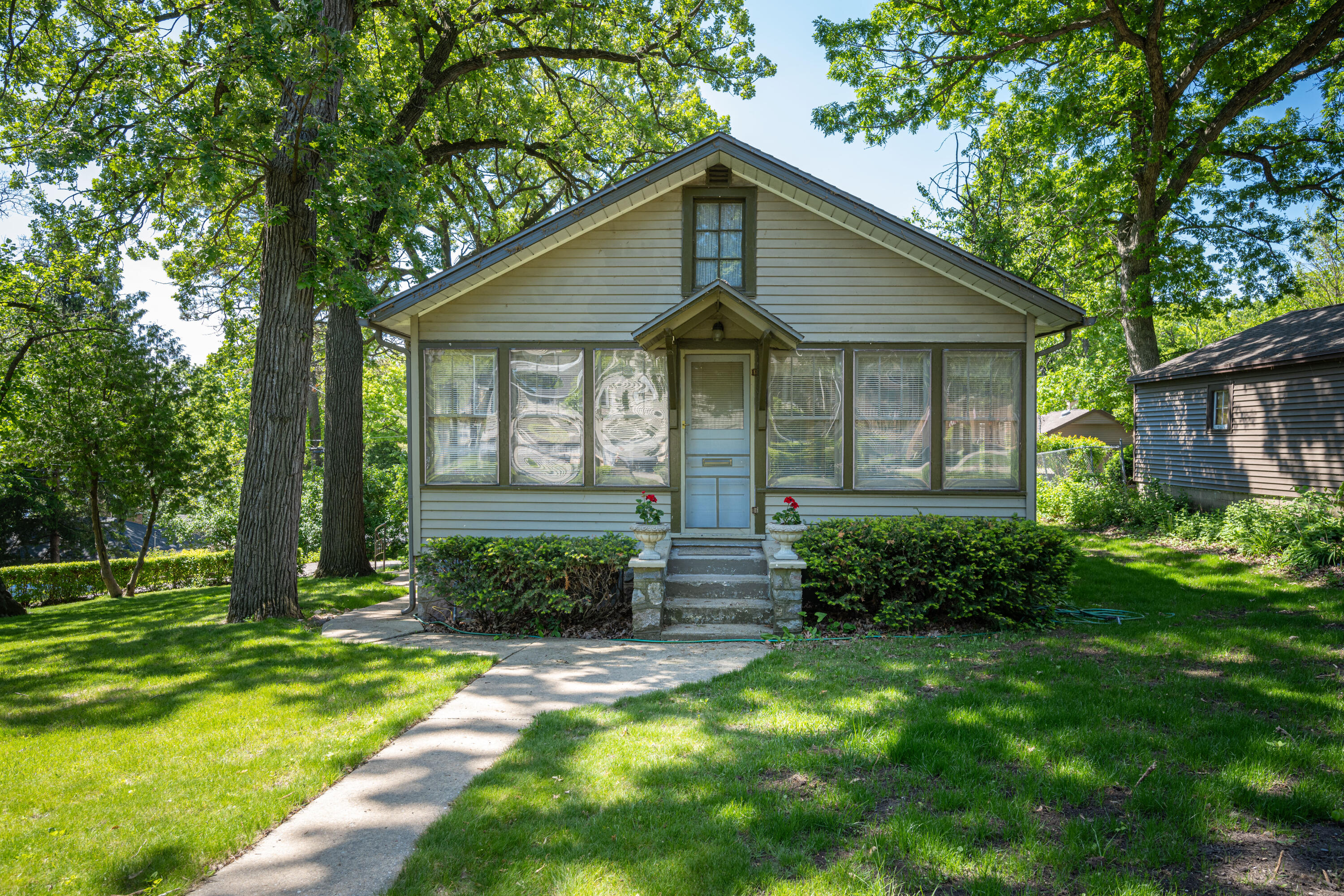 Wisconsin Lake Home for sale (MLS#: 1920196) at 11417 N Lakeview Dr, in Milton, Wisconsin. (1 of 26)