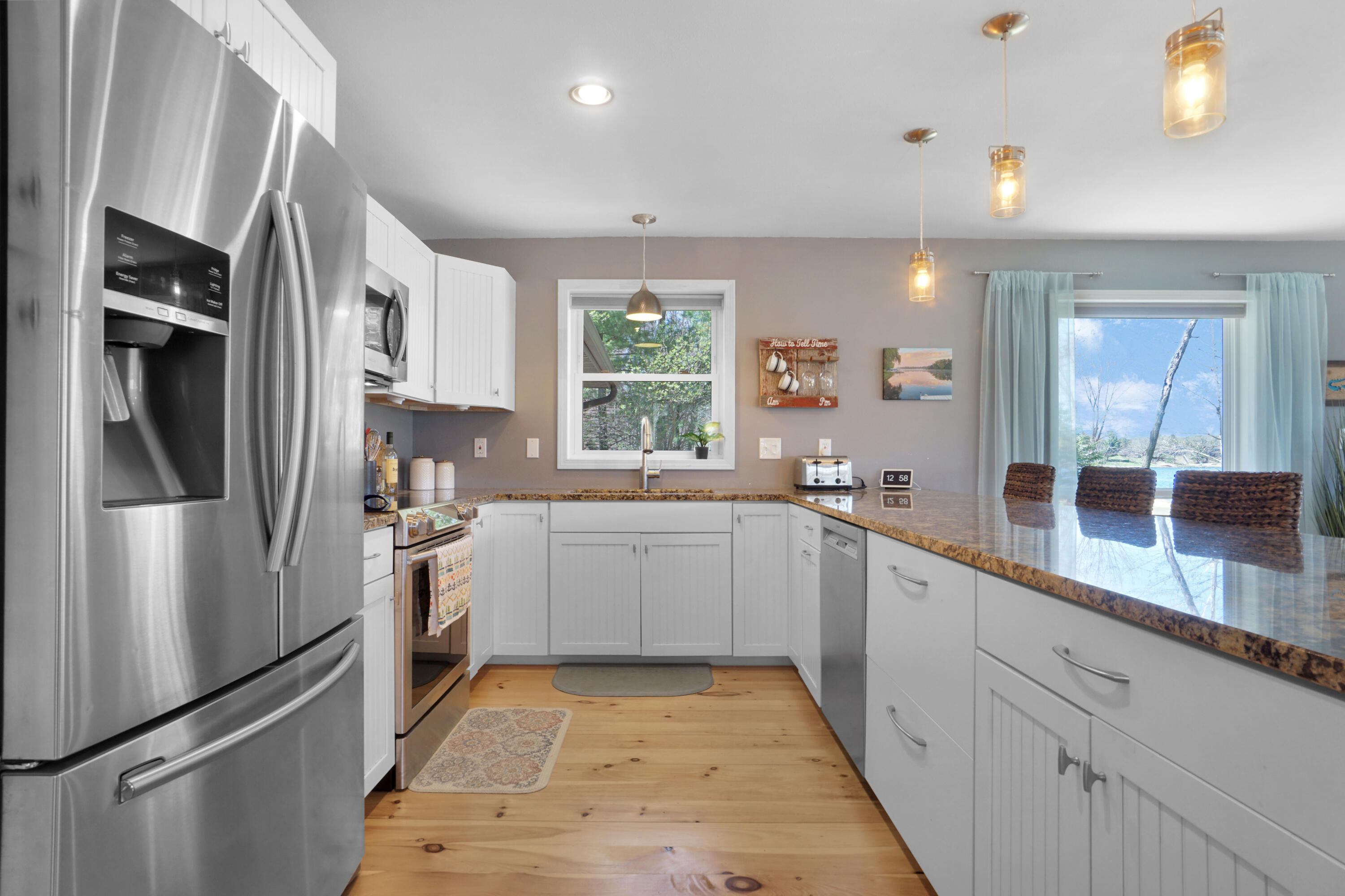 Wisconsin Lake Home for sale (MLS#: 1920325) at 1014  Long Bow Ct, in Rome, Wisconsin. (12 of 38)
