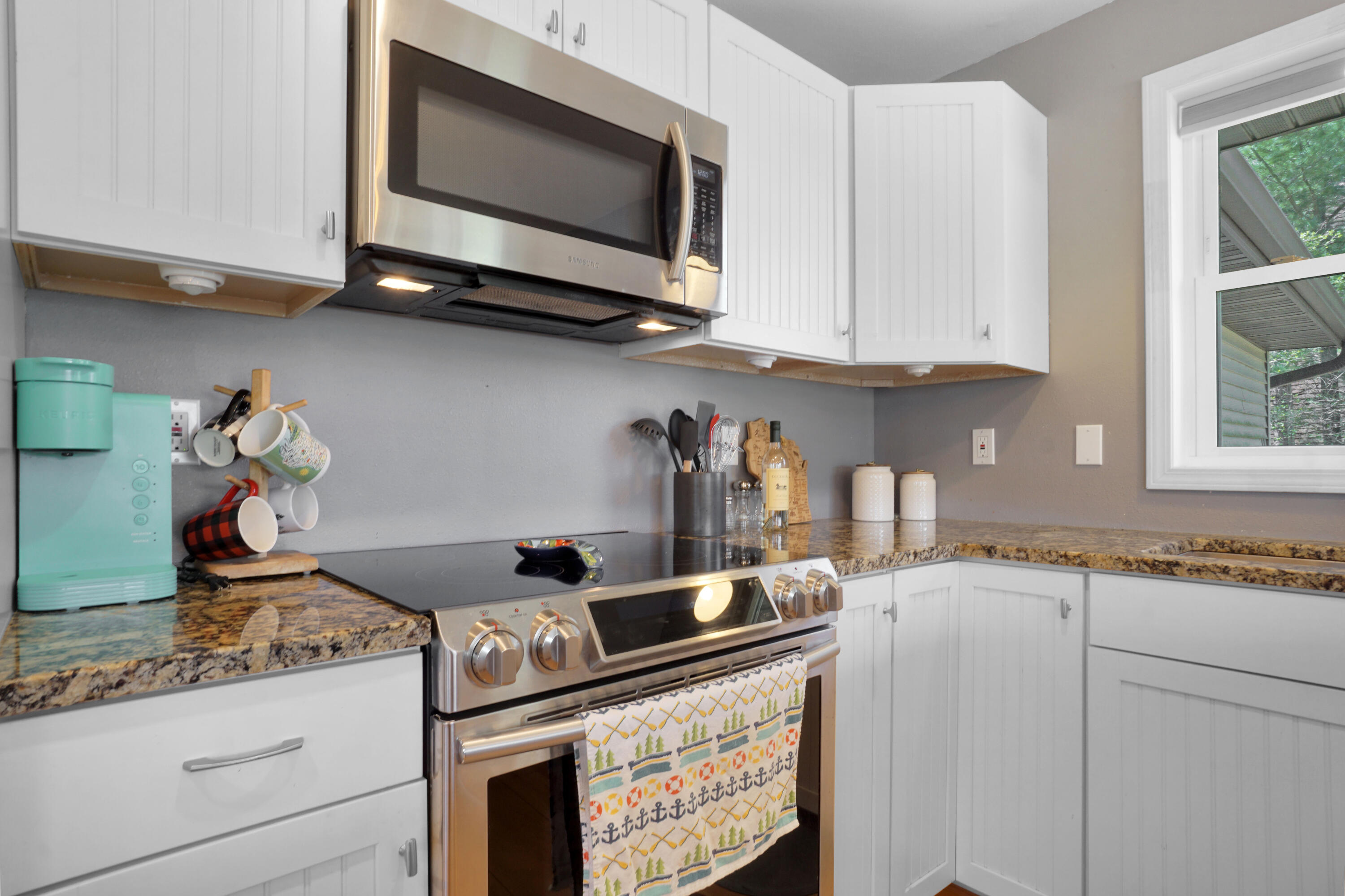 Wisconsin Lake Home for sale (MLS#: 1920325) at 1014  Long Bow Ct, in Rome, Wisconsin. (13 of 38)