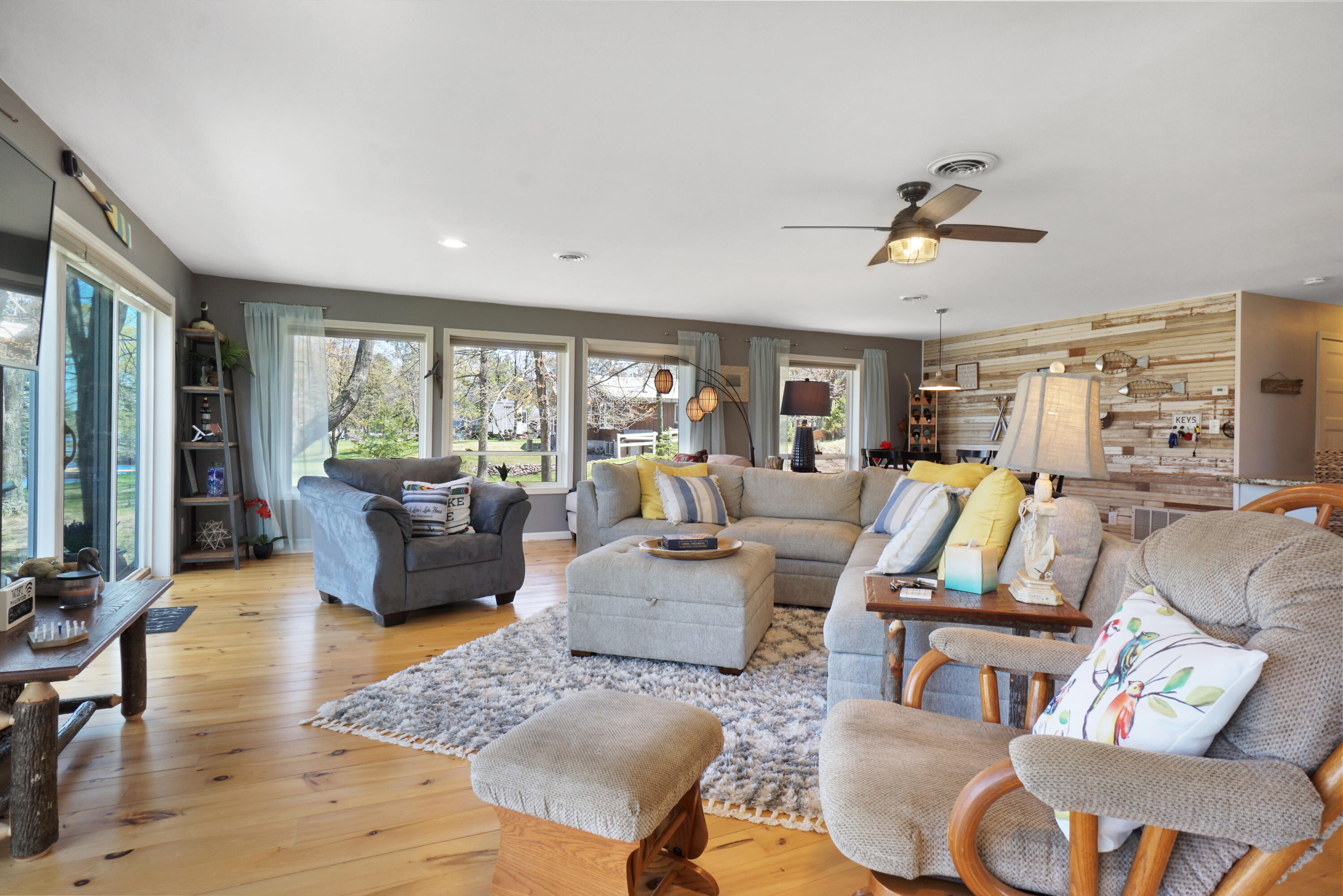 Wisconsin Lake Home for sale (MLS#: 1920325) at 1014  Long Bow Ct, in Rome, Wisconsin. (8 of 38)