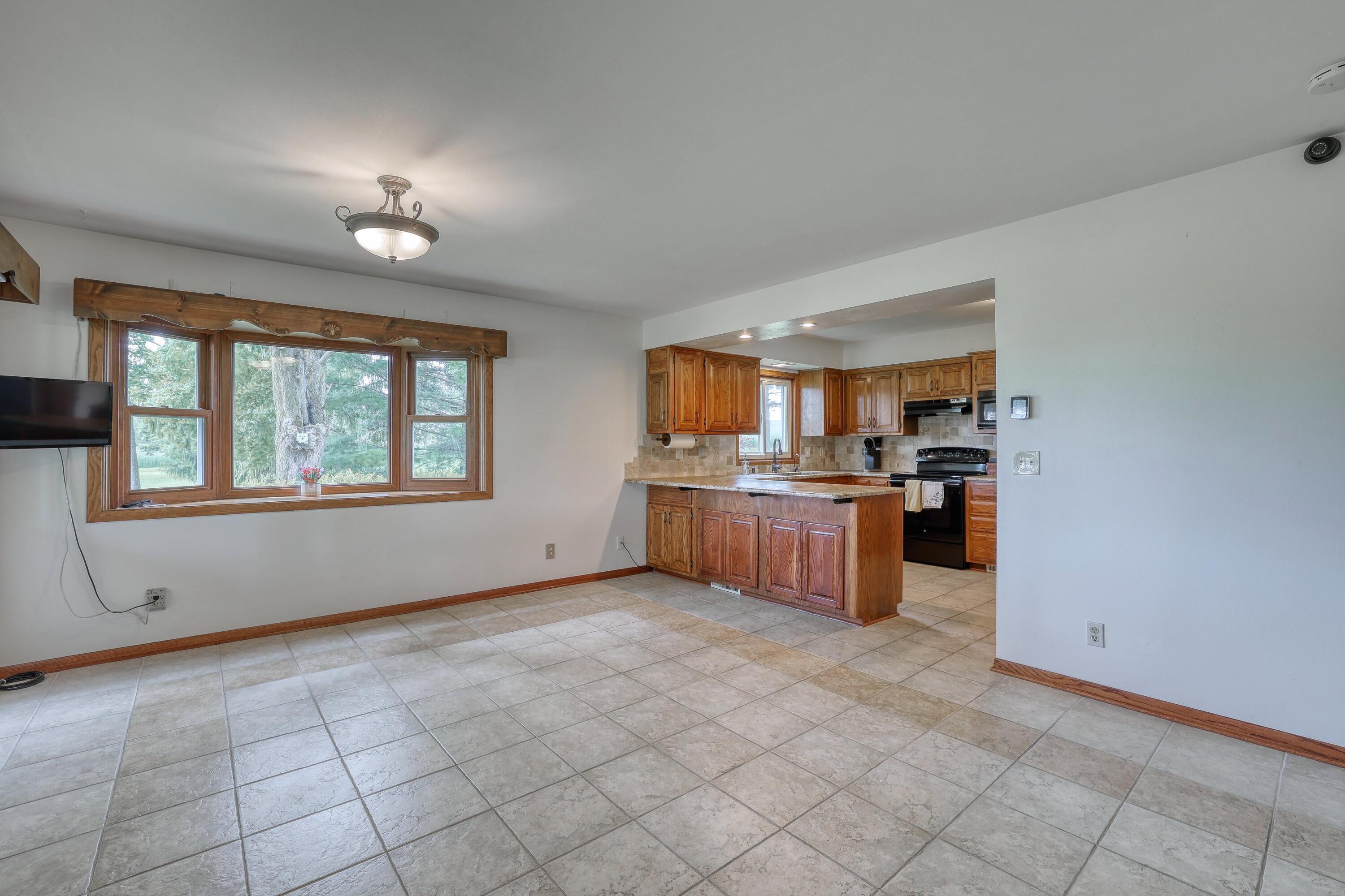Wisconsin Lake Home for sale (MLS#: 1920385) at W1041  County Road O -, in Ashippun, Wisconsin. (18 of 62)