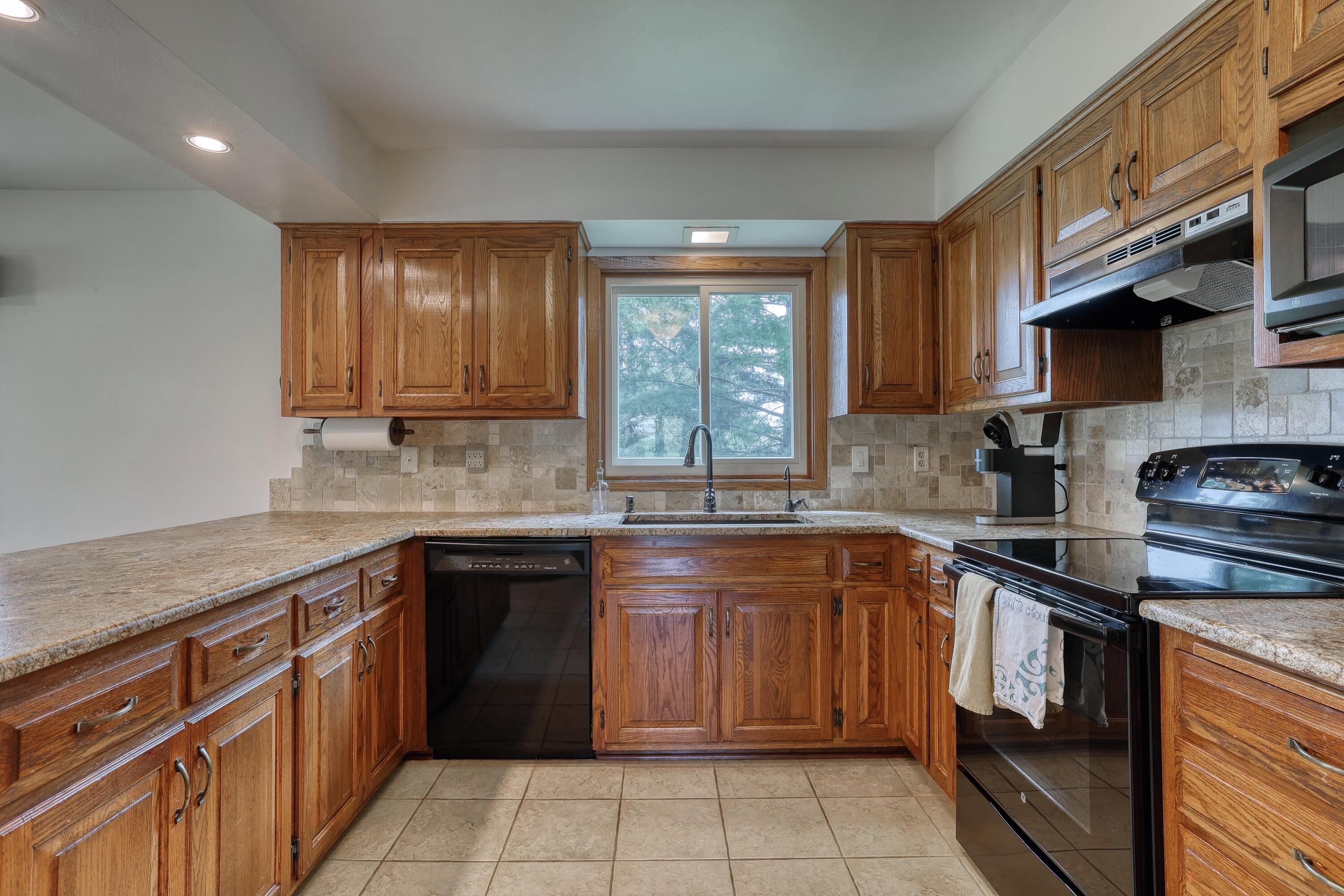 Wisconsin Lake Home for sale (MLS#: 1920385) at W1041  County Road O -, in Ashippun, Wisconsin. (24 of 62)