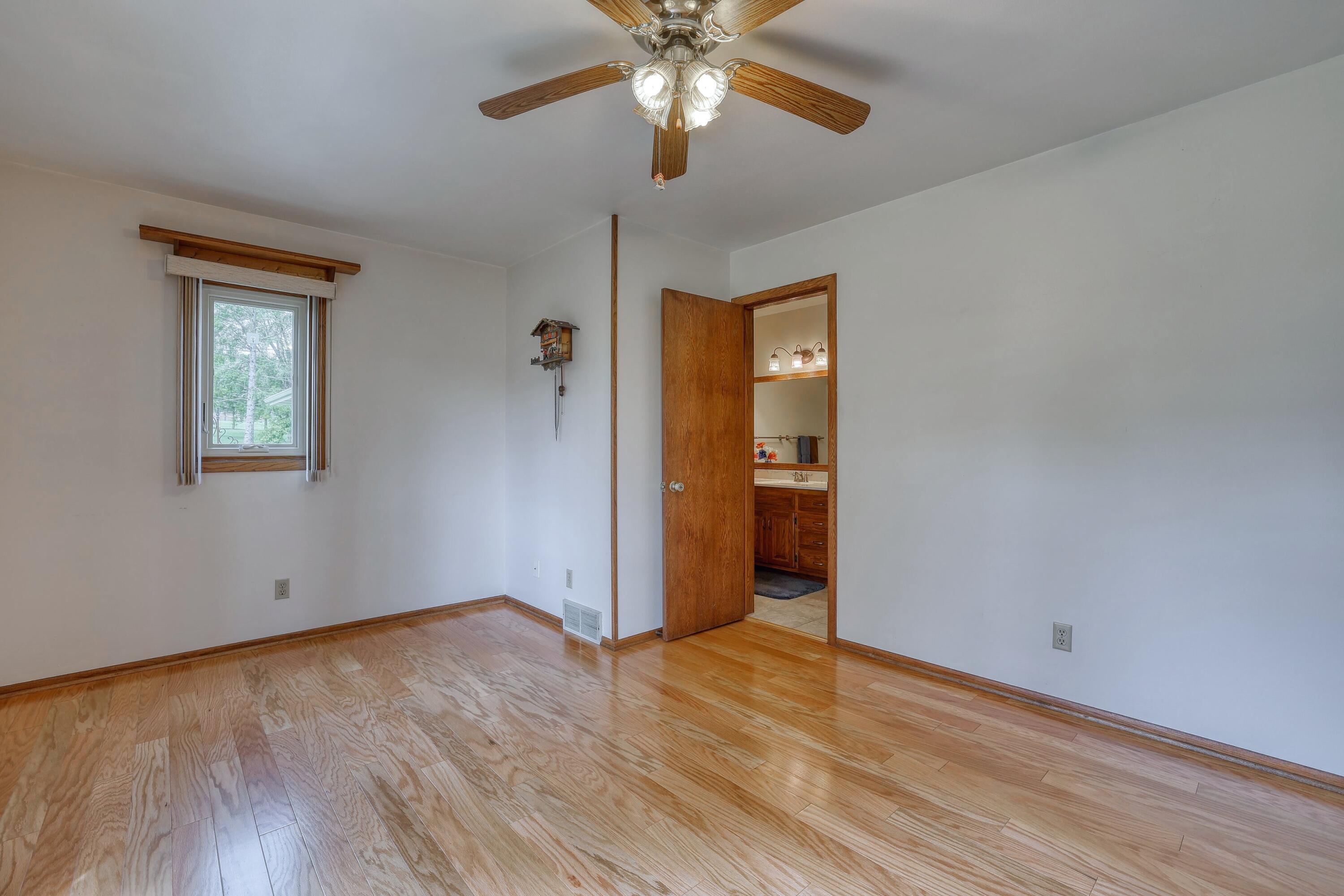 Wisconsin Lake Home for sale (MLS#: 1920385) at W1041  County Road O -, in Ashippun, Wisconsin. (28 of 62)