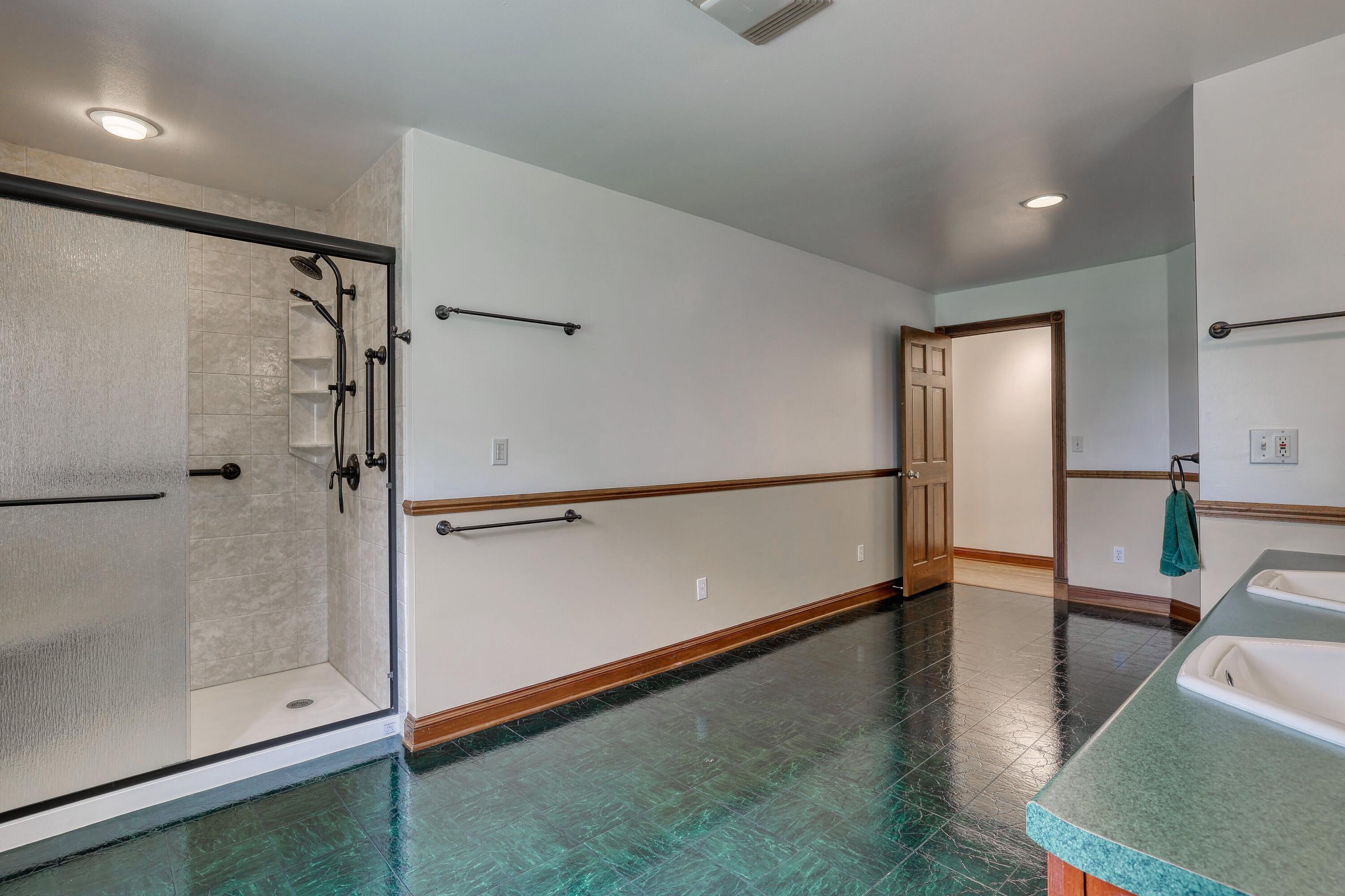 Wisconsin Lake Home for sale (MLS#: 1920385) at W1041  County Road O -, in Ashippun, Wisconsin. (32 of 62)