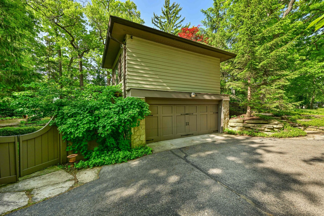 Wisconsin Lake Home for sale (MLS#: 1920399) at 933  Juneau Dr, in Fontana, Wisconsin. (27 of 51)