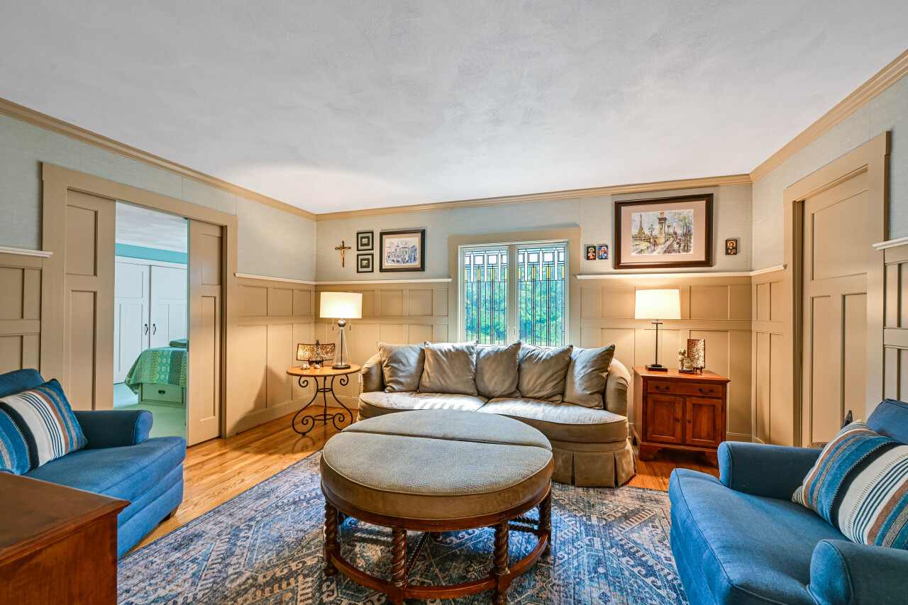 Wisconsin Lake Home for sale (MLS#: 1920399) at 933  Juneau Dr, in Fontana, Wisconsin. (31 of 51)