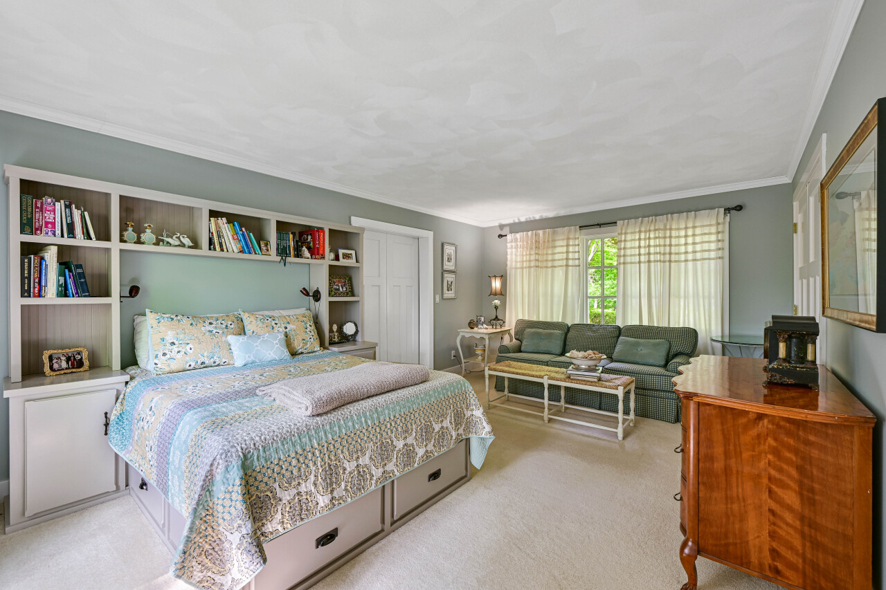 Wisconsin Lake Home for sale (MLS#: 1920399) at 933  Juneau Dr, in Fontana, Wisconsin. (33 of 51)