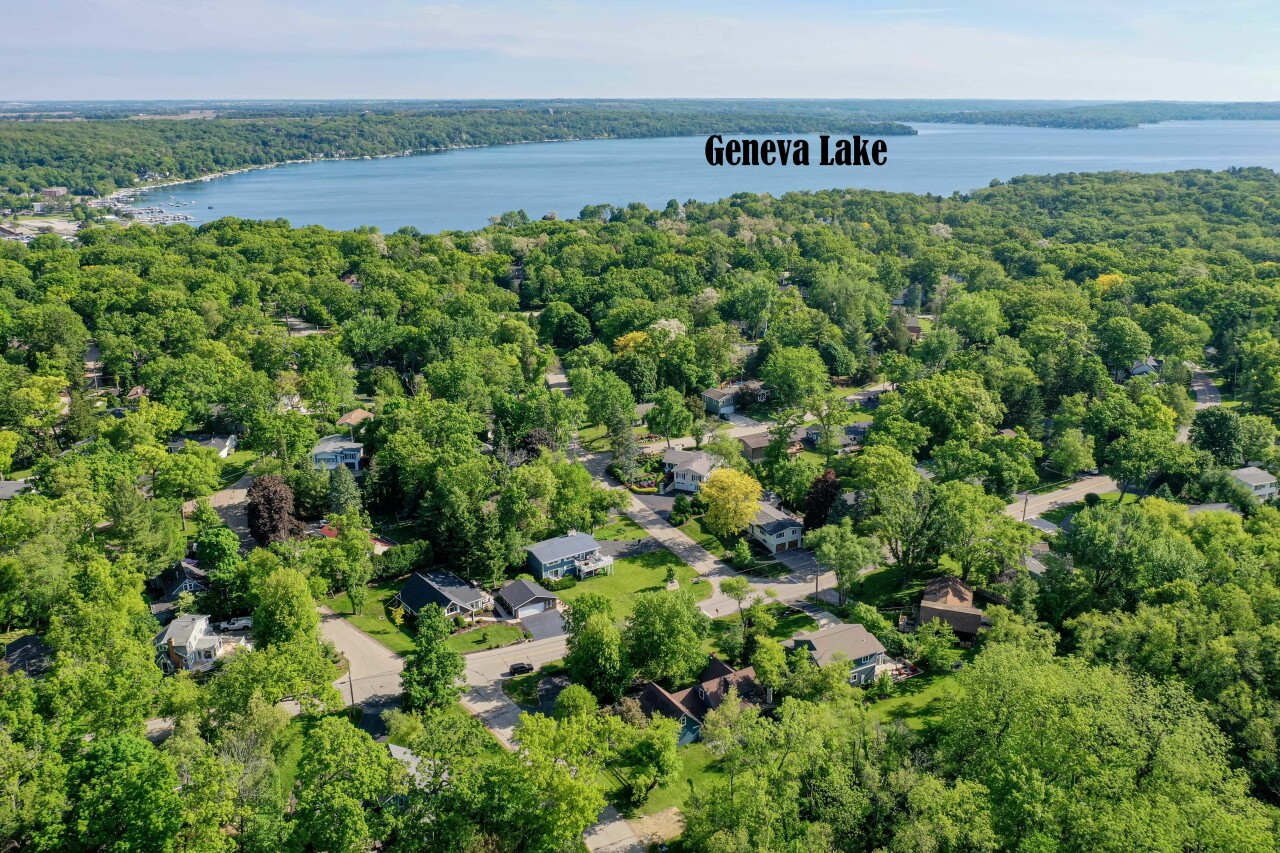 Wisconsin Lake Home for sale (MLS#: 1920399) at 933  Juneau Dr, in Fontana, Wisconsin. (42 of 51)