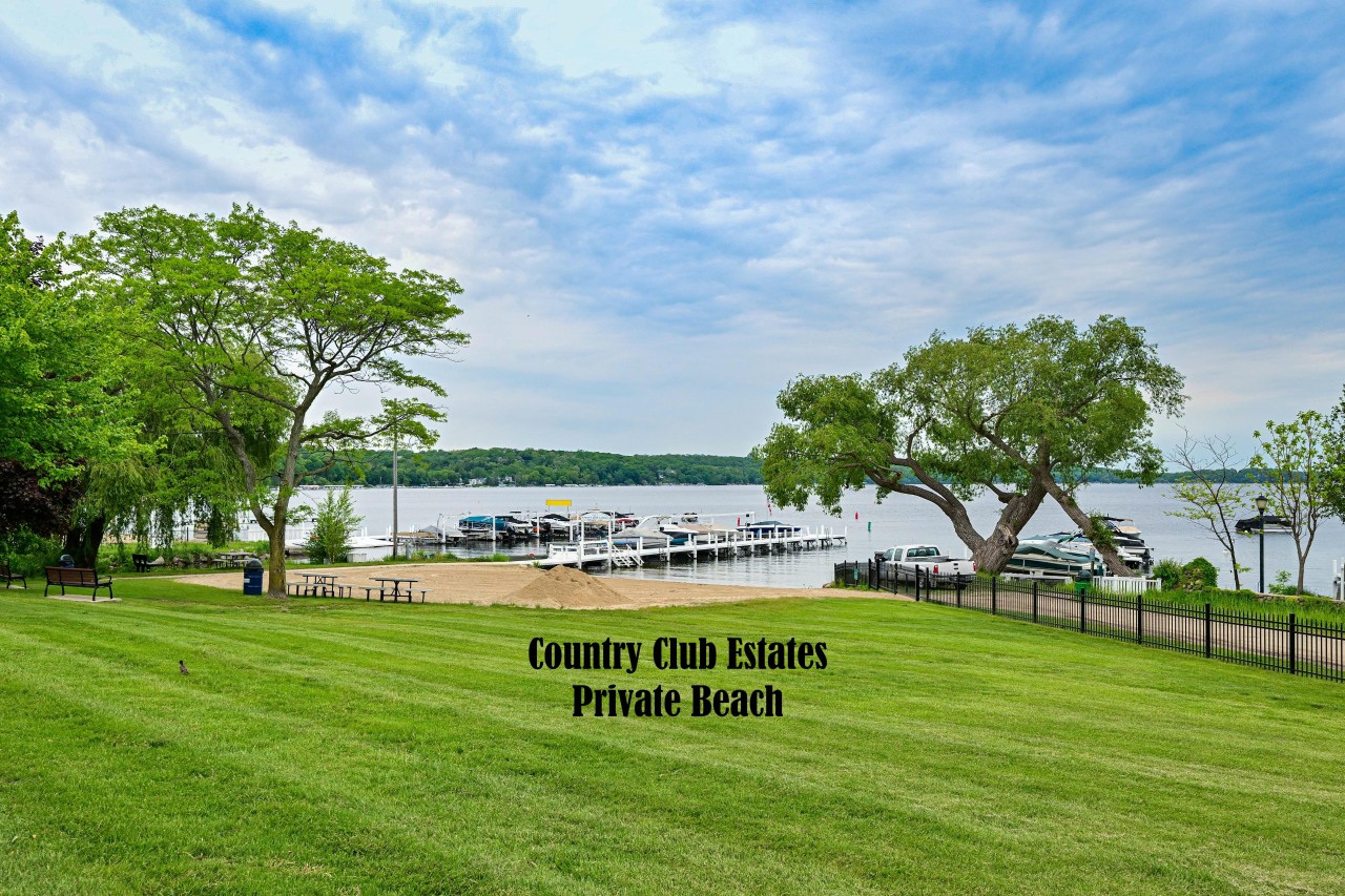 Wisconsin Lake Home for sale (MLS#: 1920399) at 933  Juneau Dr, in Fontana, Wisconsin. (44 of 51)