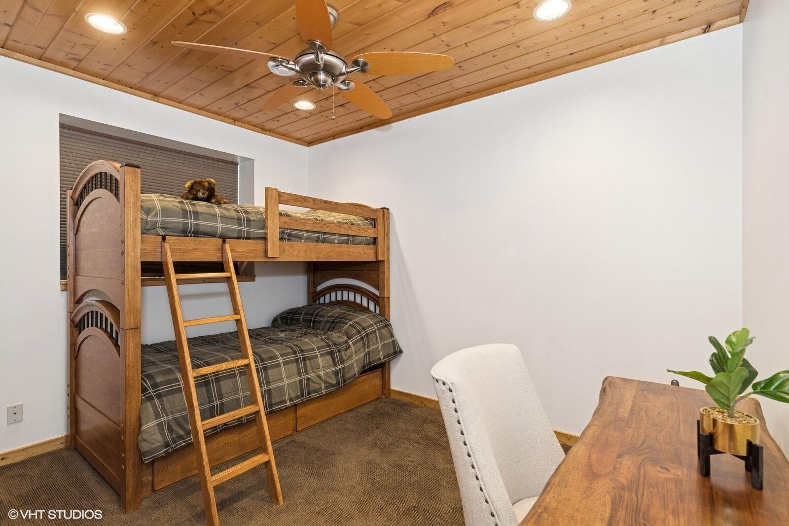 Wisconsin Lake Home for sale (MLS#: 1920589) at N1770 E Beach Dr, in Linn, Wisconsin. (7 of 24)