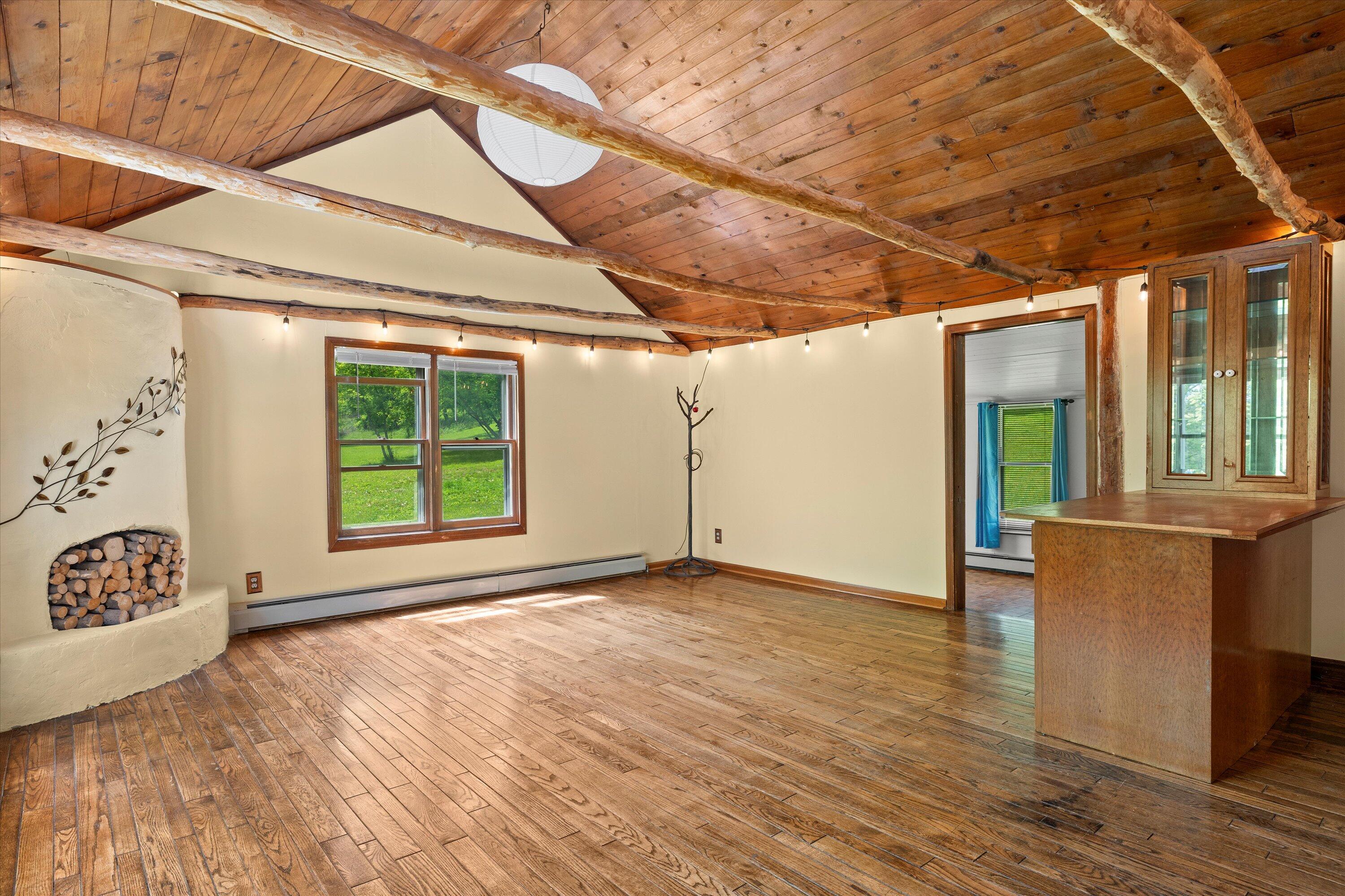 Wisconsin Lake Home for sale (MLS#: 1920629) at 794  Emerald Dr, in Erin, Wisconsin. (13 of 45)