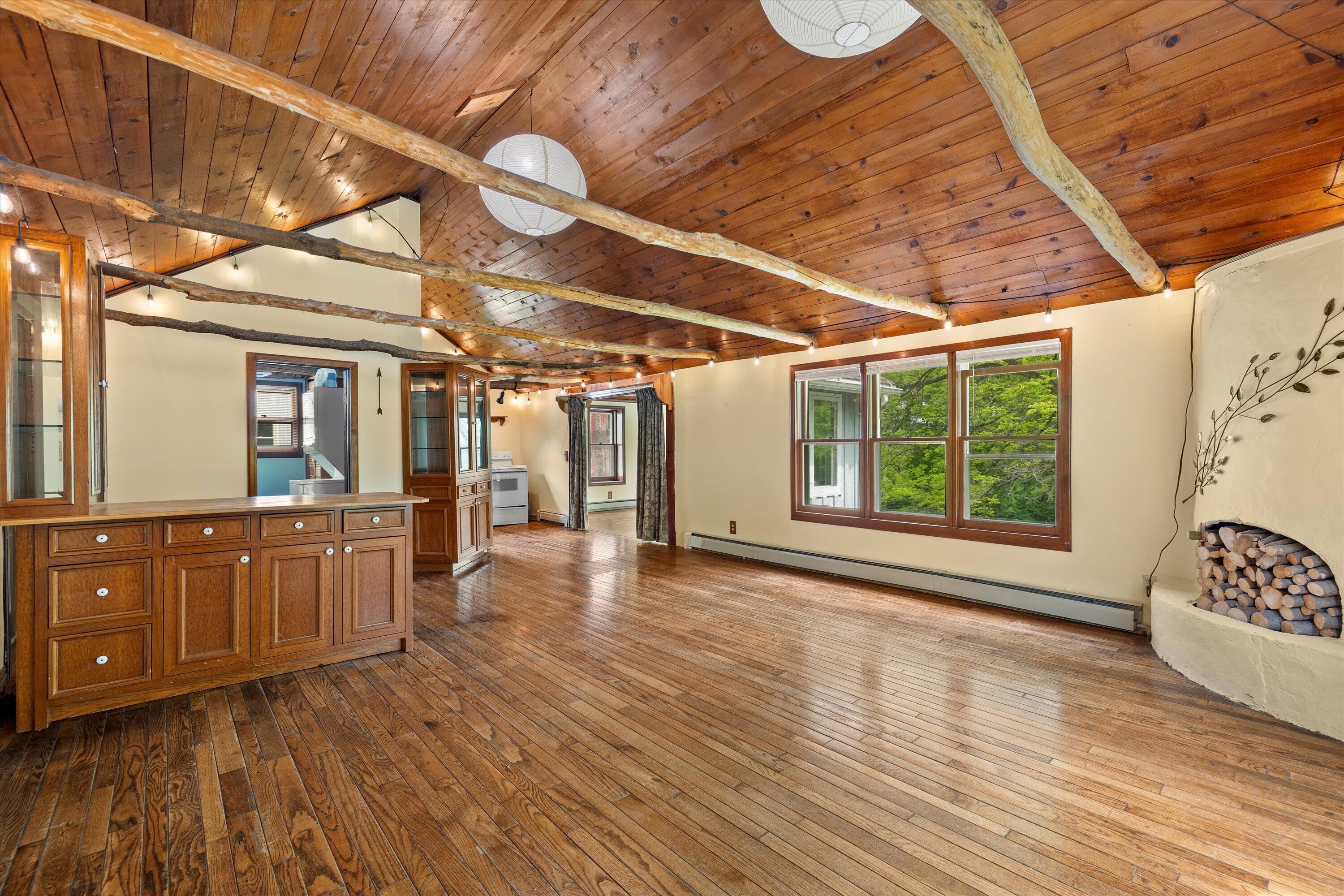 Wisconsin Lake Home for sale (MLS#: 1920629) at 794  Emerald Dr, in Erin, Wisconsin. (14 of 45)
