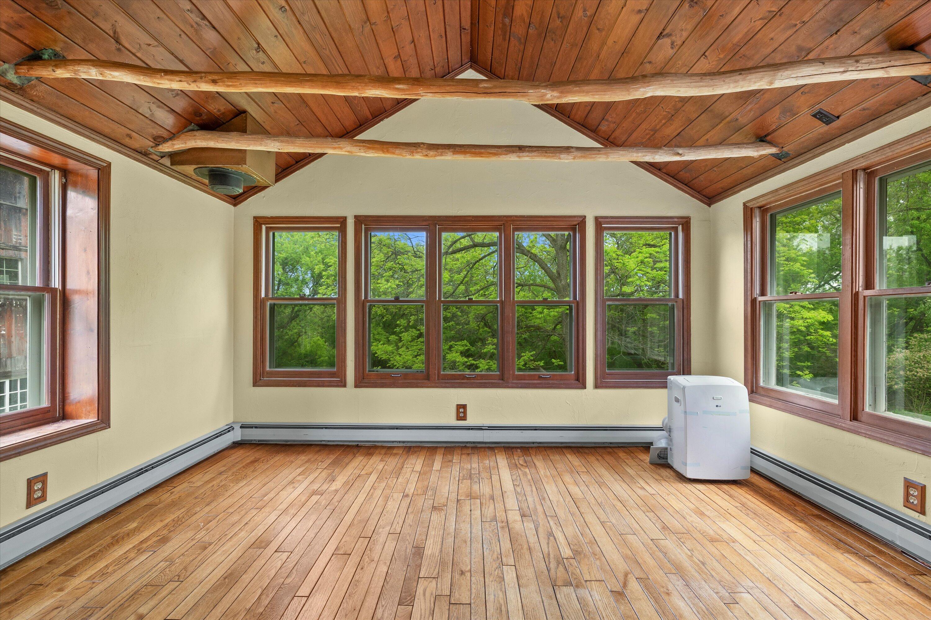 Wisconsin Lake Home for sale (MLS#: 1920629) at 794  Emerald Dr, in Erin, Wisconsin. (16 of 45)