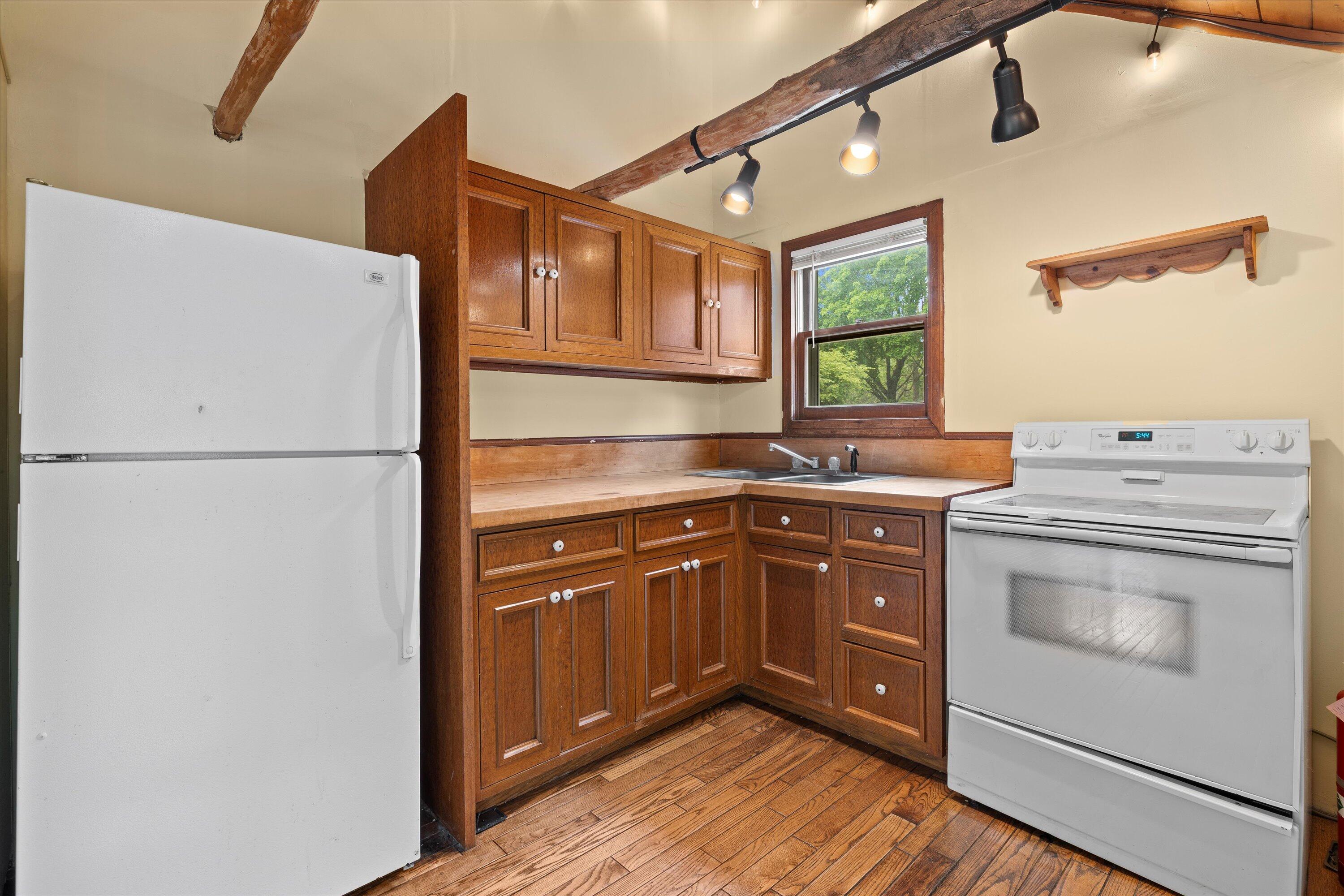 Wisconsin Lake Home for sale (MLS#: 1920629) at 794  Emerald Dr, in Erin, Wisconsin. (17 of 45)