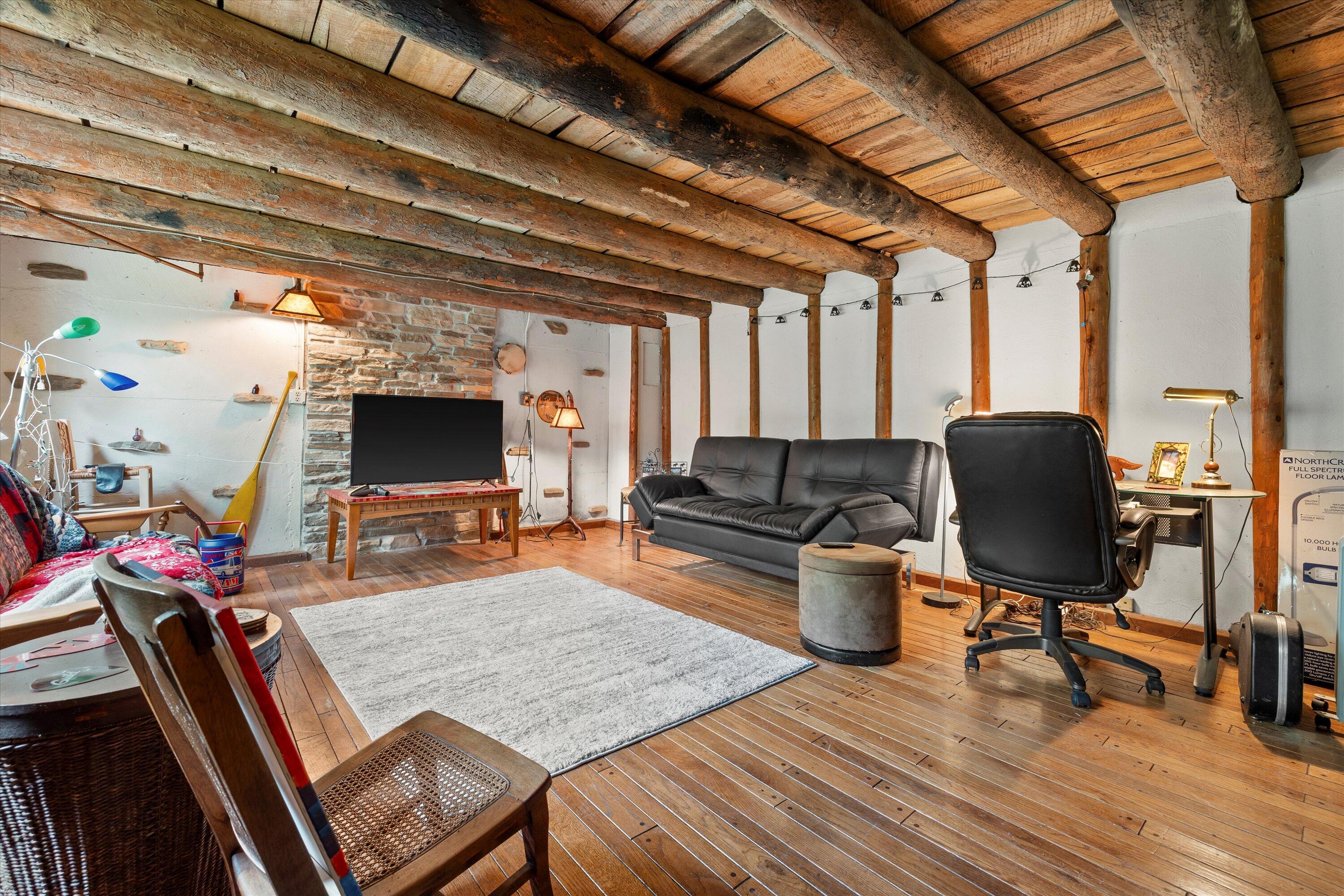 Wisconsin Lake Home for sale (MLS#: 1920629) at 794  Emerald Dr, in Erin, Wisconsin. (21 of 45)