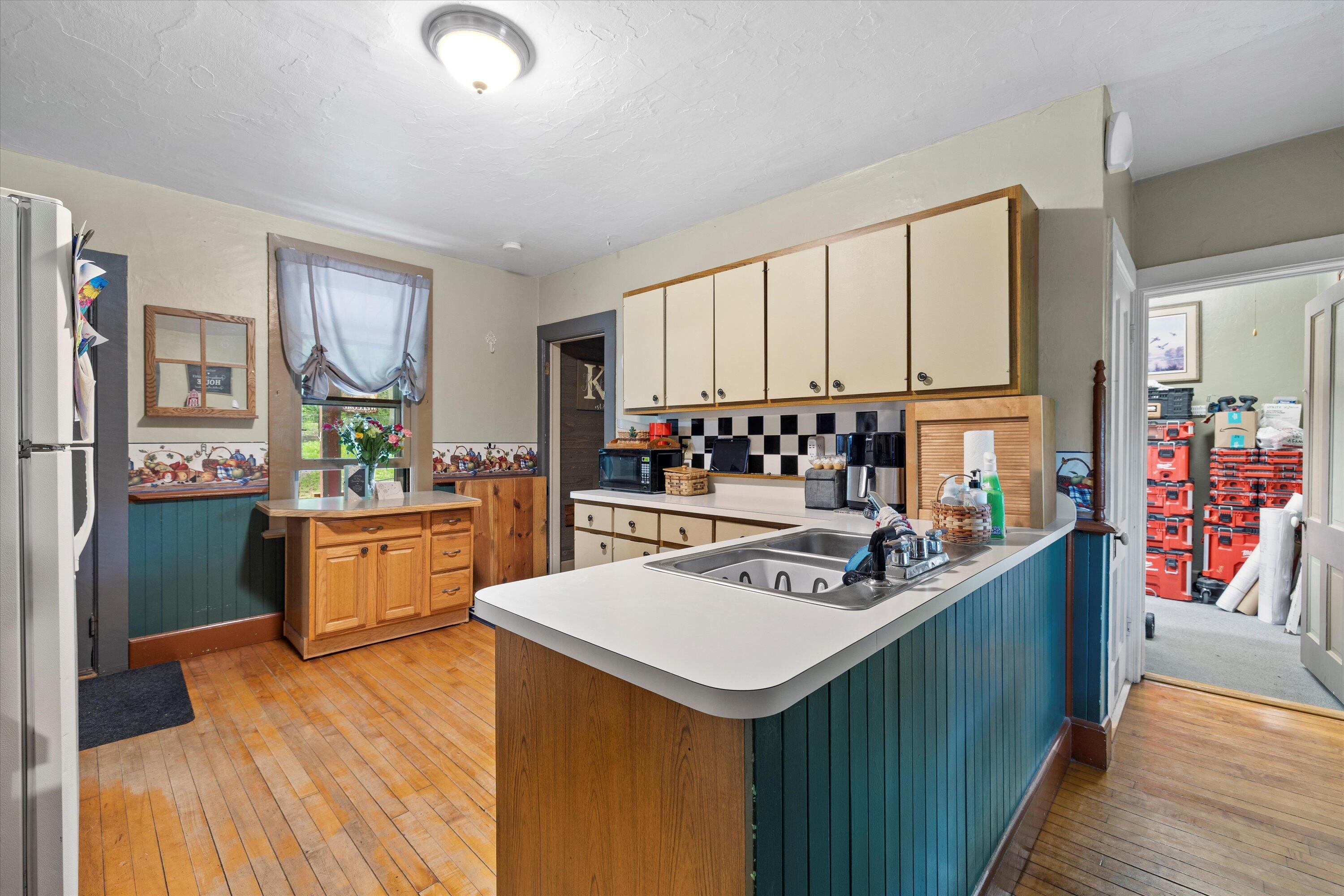 Wisconsin Lake Home for sale (MLS#: 1920629) at 794  Emerald Dr, in Erin, Wisconsin. (30 of 45)