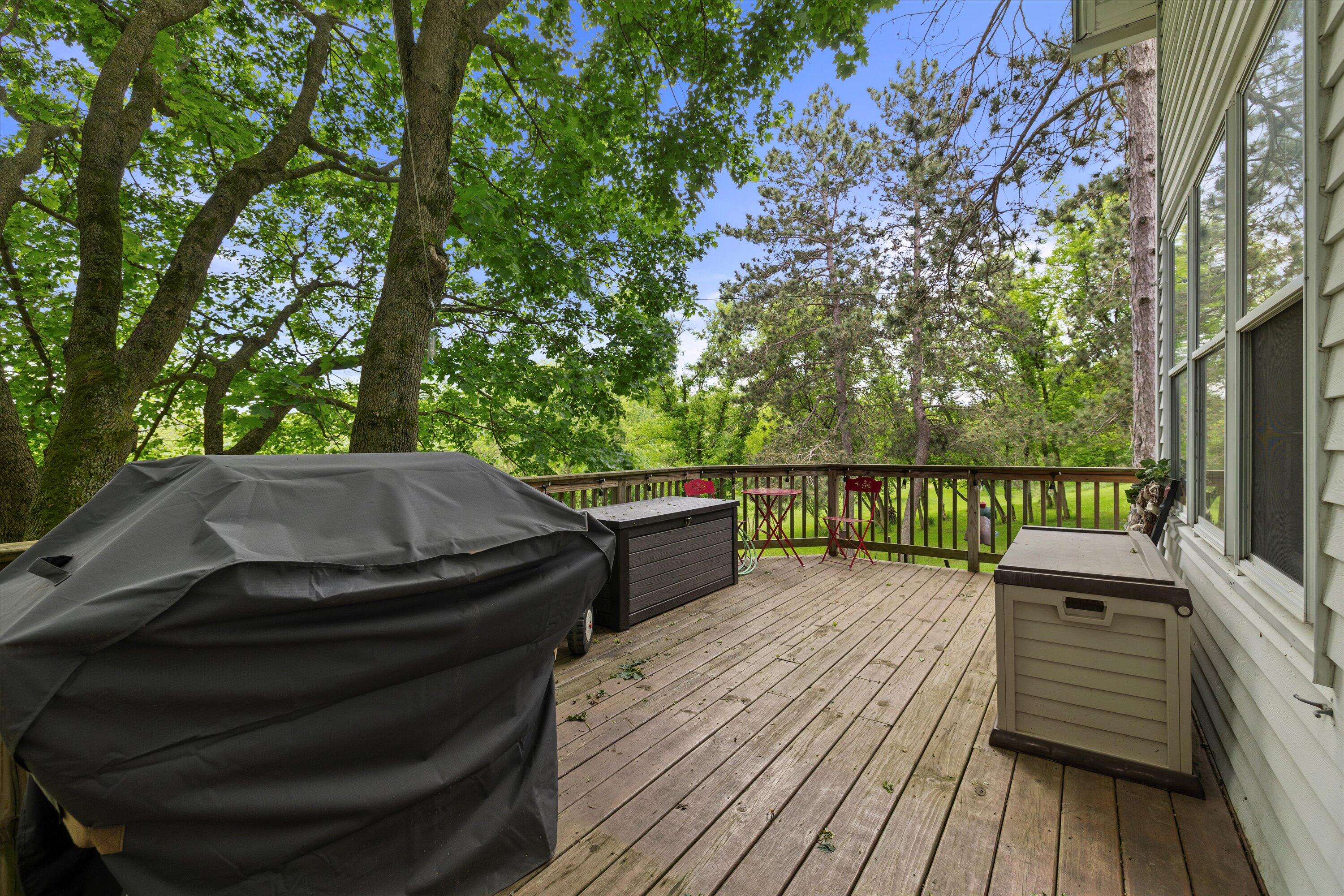 Wisconsin Lake Home for sale (MLS#: 1920629) at 794  Emerald Dr, in Erin, Wisconsin. (38 of 45)