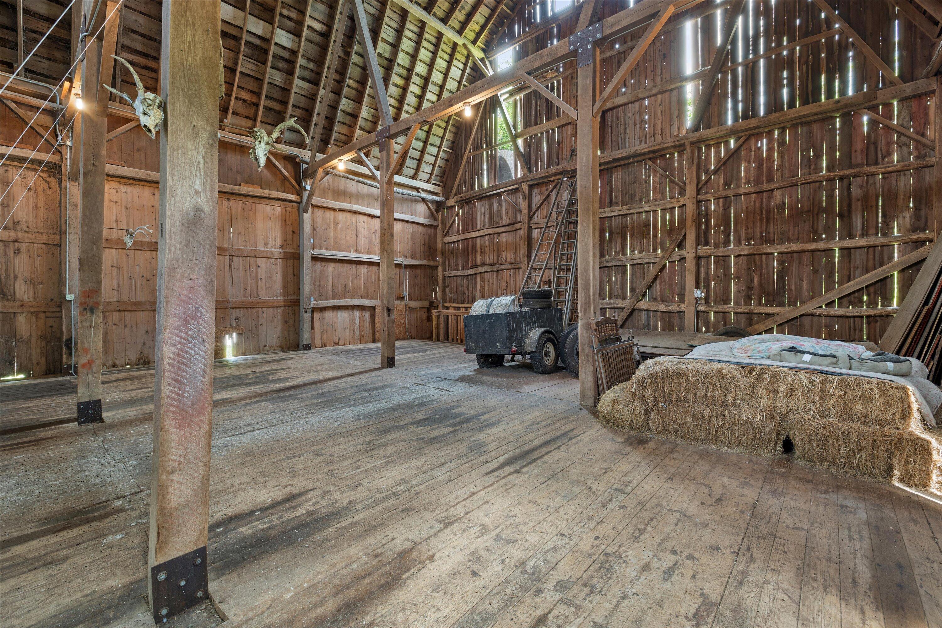 Wisconsin Lake Home for sale (MLS#: 1920629) at 794  Emerald Dr, in Erin, Wisconsin. (10 of 45)