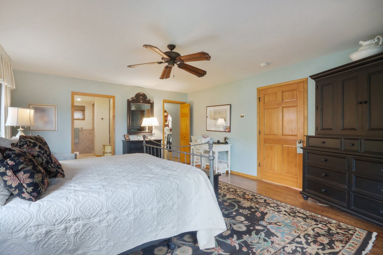 Wisconsin Lake Home for sale (MLS#: 1920640) at W1446  South Shore Dr, in Palmyra, Wisconsin. (19 of 92)