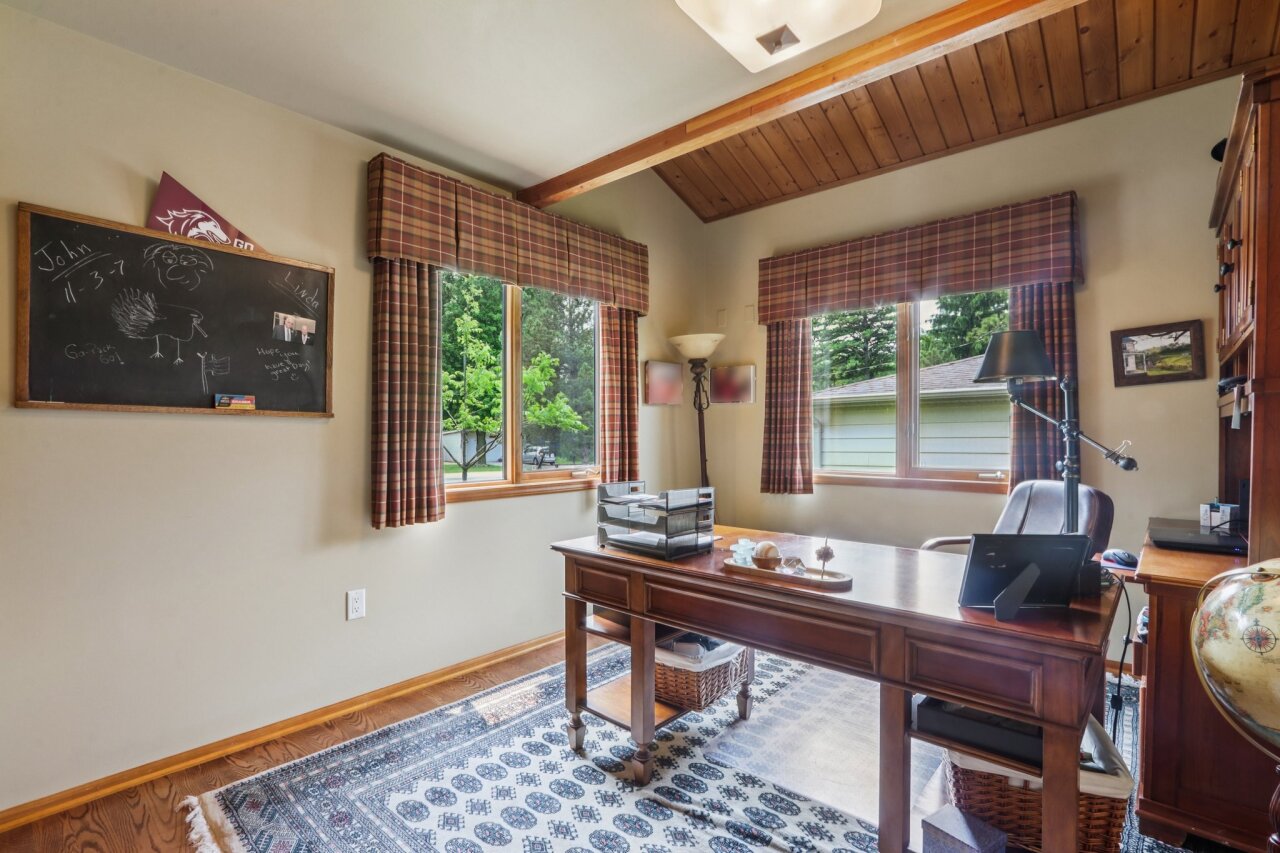 Wisconsin Lake Home for sale (MLS#: 1920640) at W1446  South Shore Dr, in Palmyra, Wisconsin. (25 of 92)