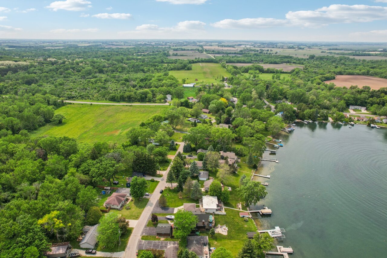 Wisconsin Lake Home for sale (MLS#: 1920640) at W1446  South Shore Dr, in Palmyra, Wisconsin. (68 of 92)