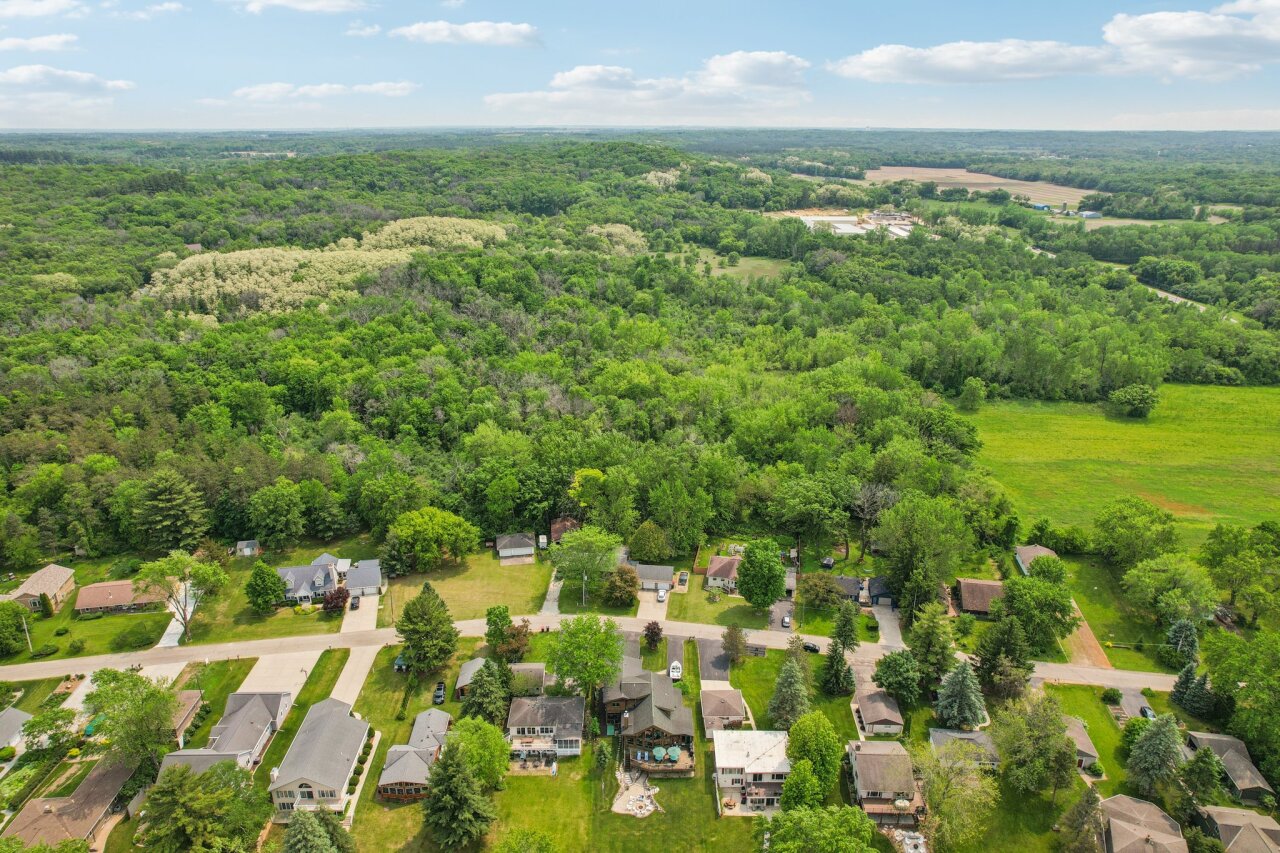 Wisconsin Lake Home for sale (MLS#: 1920640) at W1446  South Shore Dr, in Palmyra, Wisconsin. (75 of 92)