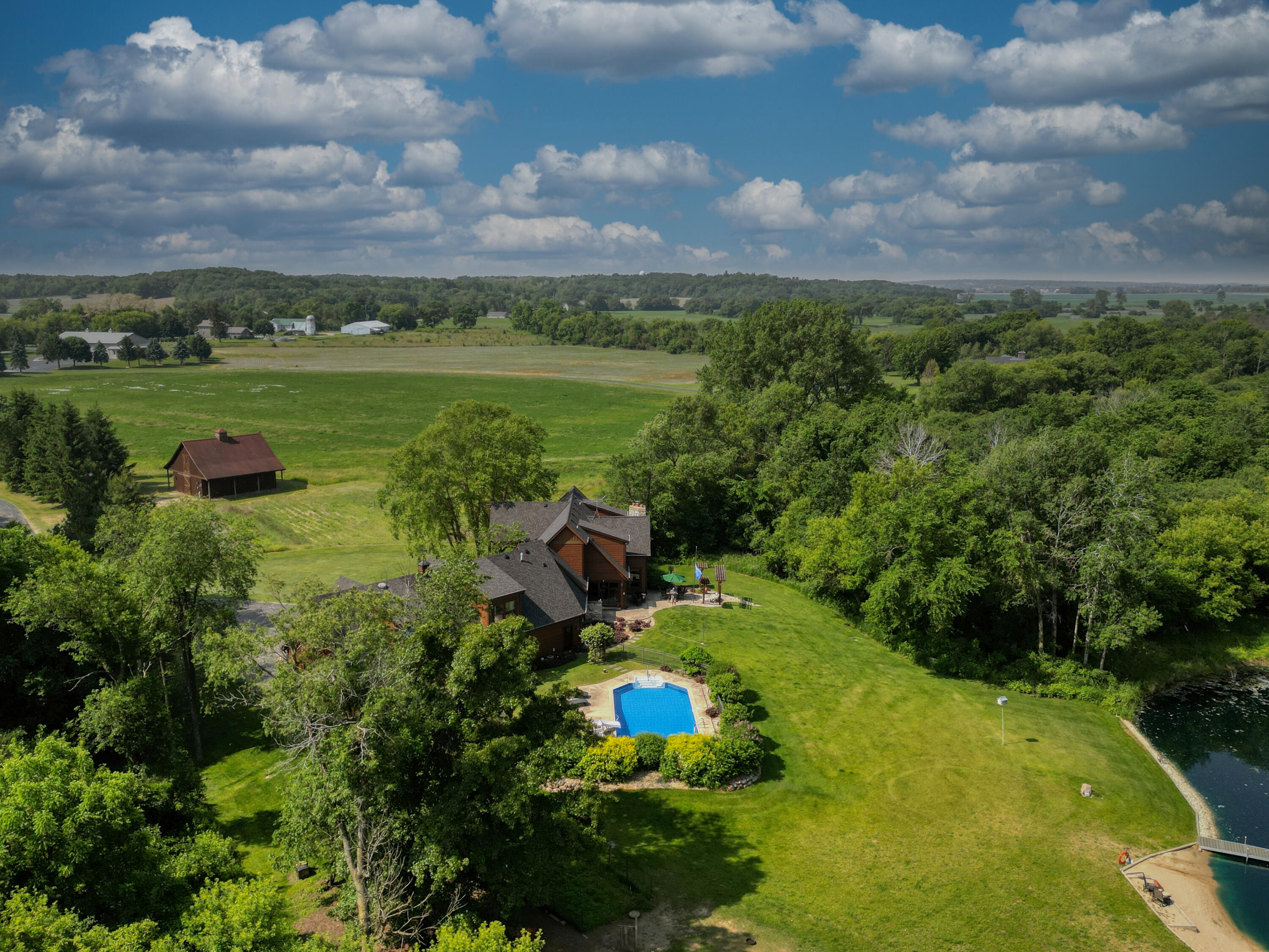 Wisconsin Lake Home for sale (MLS#: 1920650) at W395S3611  Hardscrabble Rd, in Ottawa, Wisconsin. (11 of 70)