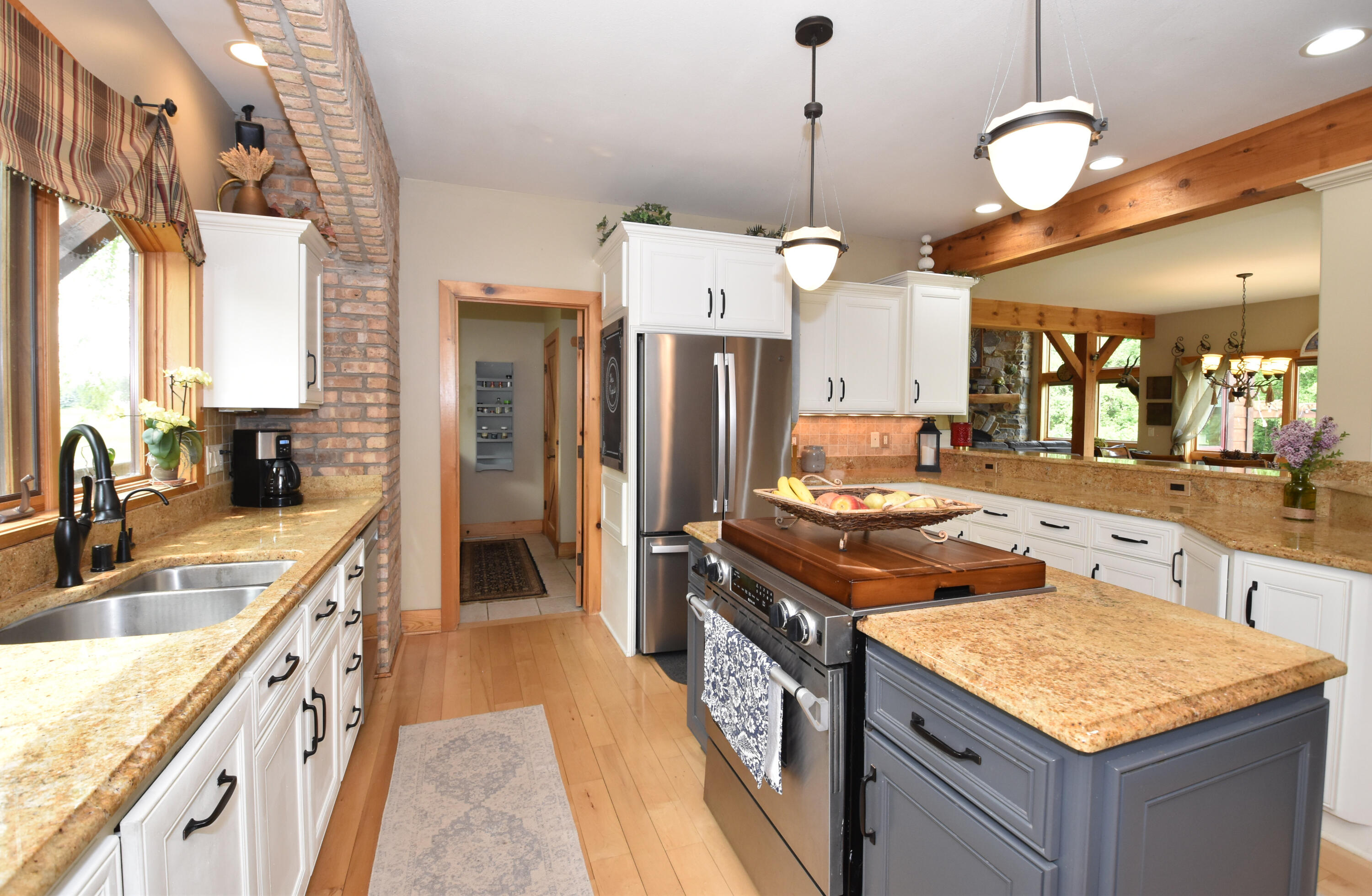 Wisconsin Lake Home for sale (MLS#: 1920650) at W395S3611  Hardscrabble Rd, in Ottawa, Wisconsin. (20 of 70)