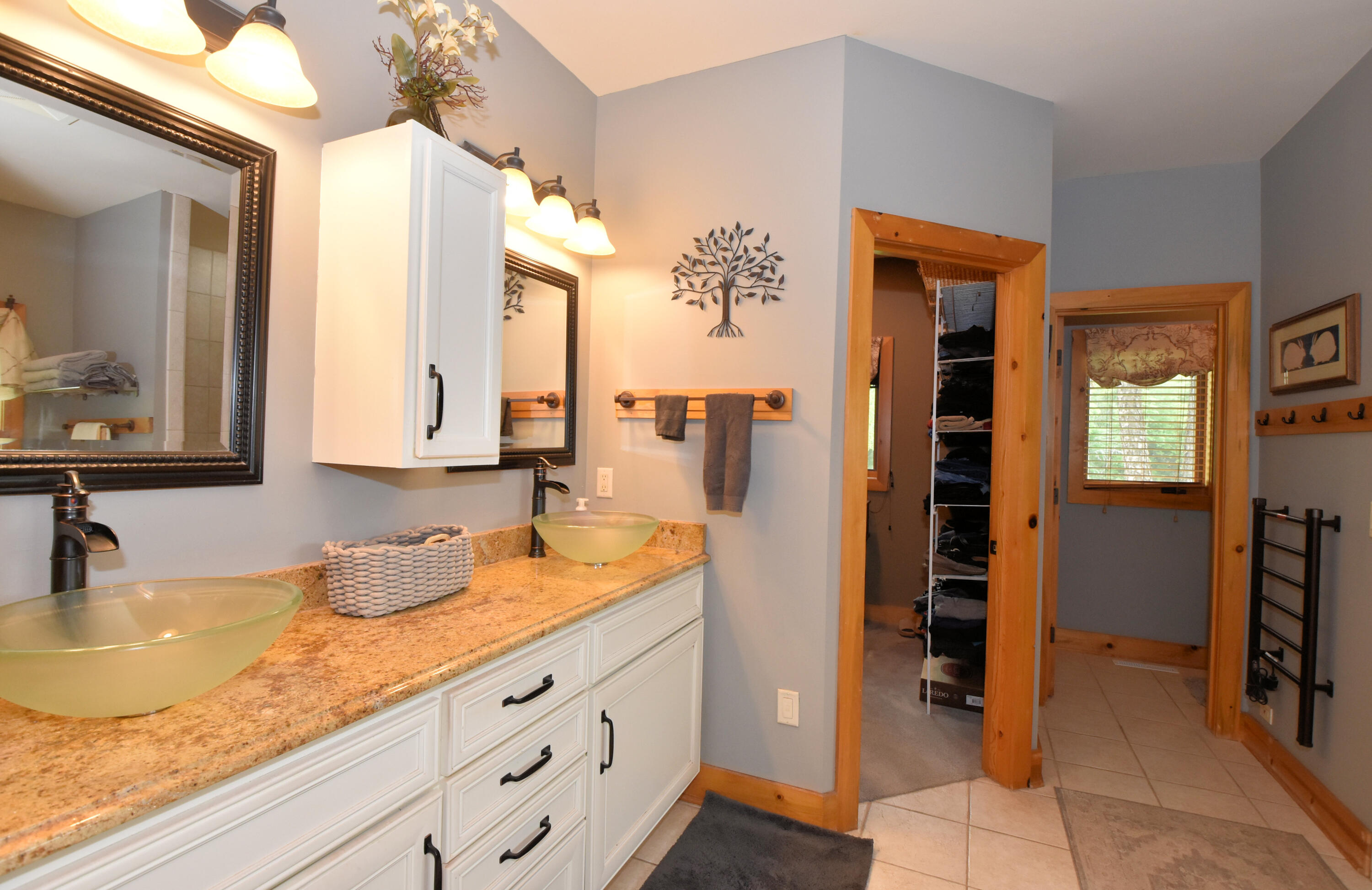 Wisconsin Lake Home for sale (MLS#: 1920650) at W395S3611  Hardscrabble Rd, in Ottawa, Wisconsin. (25 of 70)