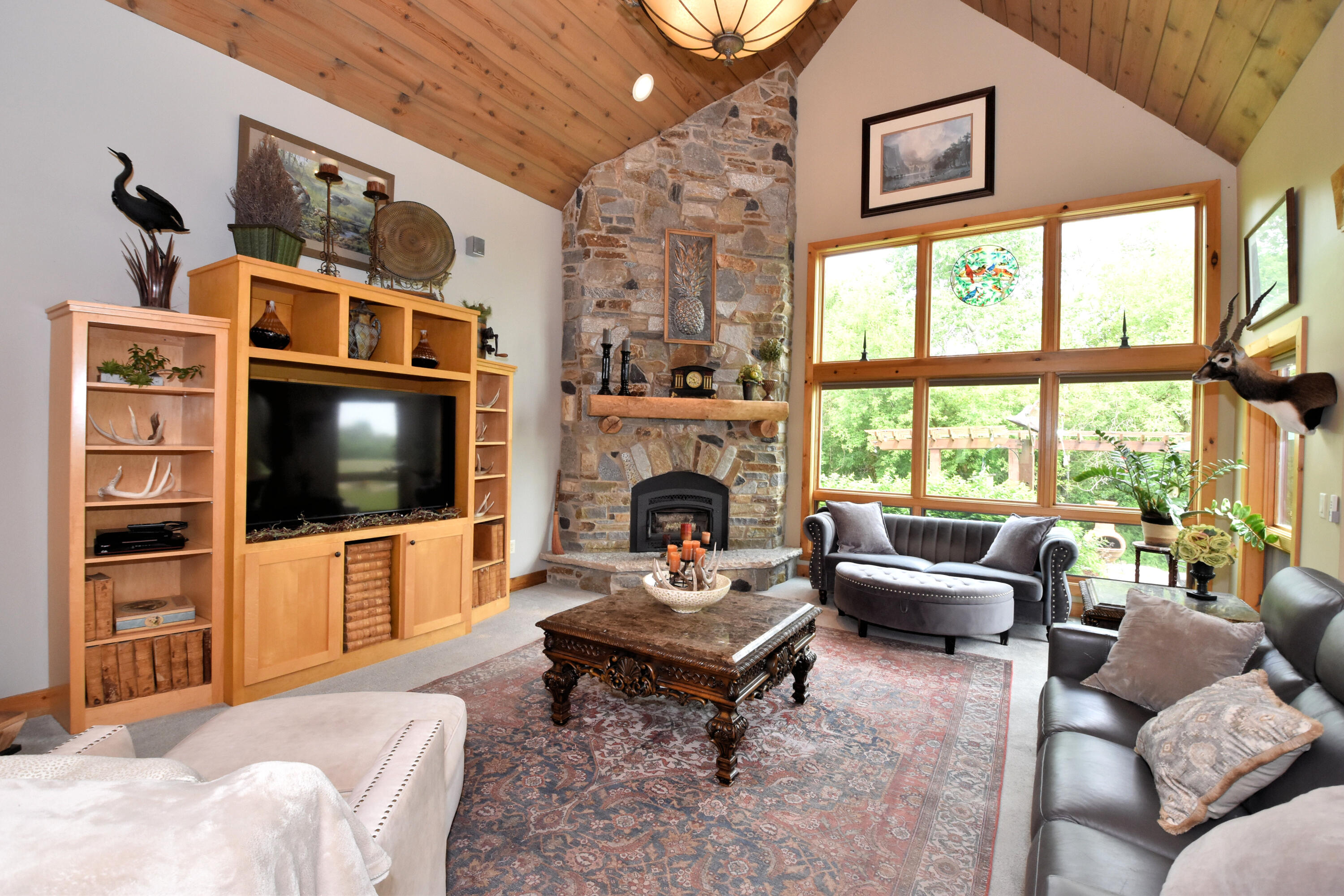Wisconsin Lake Home for sale (MLS#: 1920650) at W395S3611  Hardscrabble Rd, in Ottawa, Wisconsin. (8 of 70)