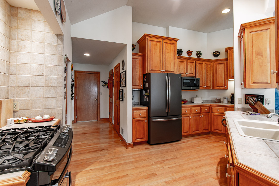 Wisconsin Lake Home for sale (MLS#: 1920769) at 827 E Lakeview Rd, in Hustisford, Wisconsin. (19 of 51)