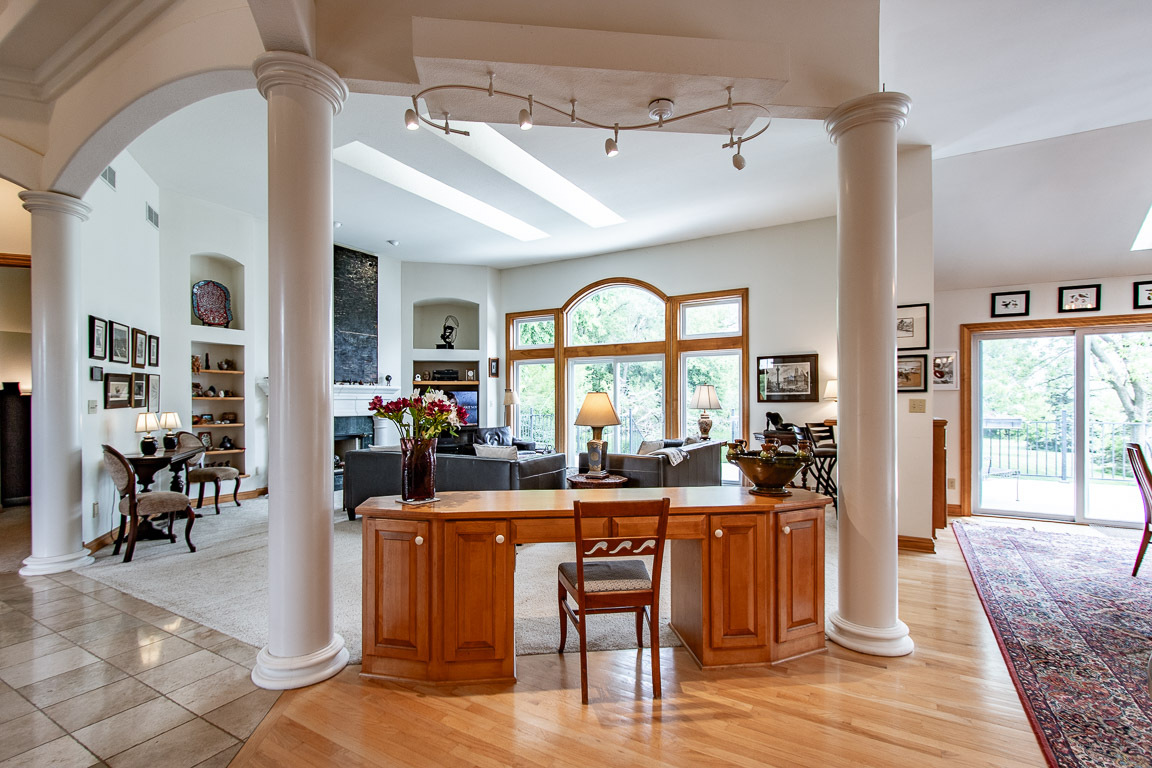 Wisconsin Lake Home for sale (MLS#: 1920769) at 827 E Lakeview Rd, in Hustisford, Wisconsin. (4 of 51)